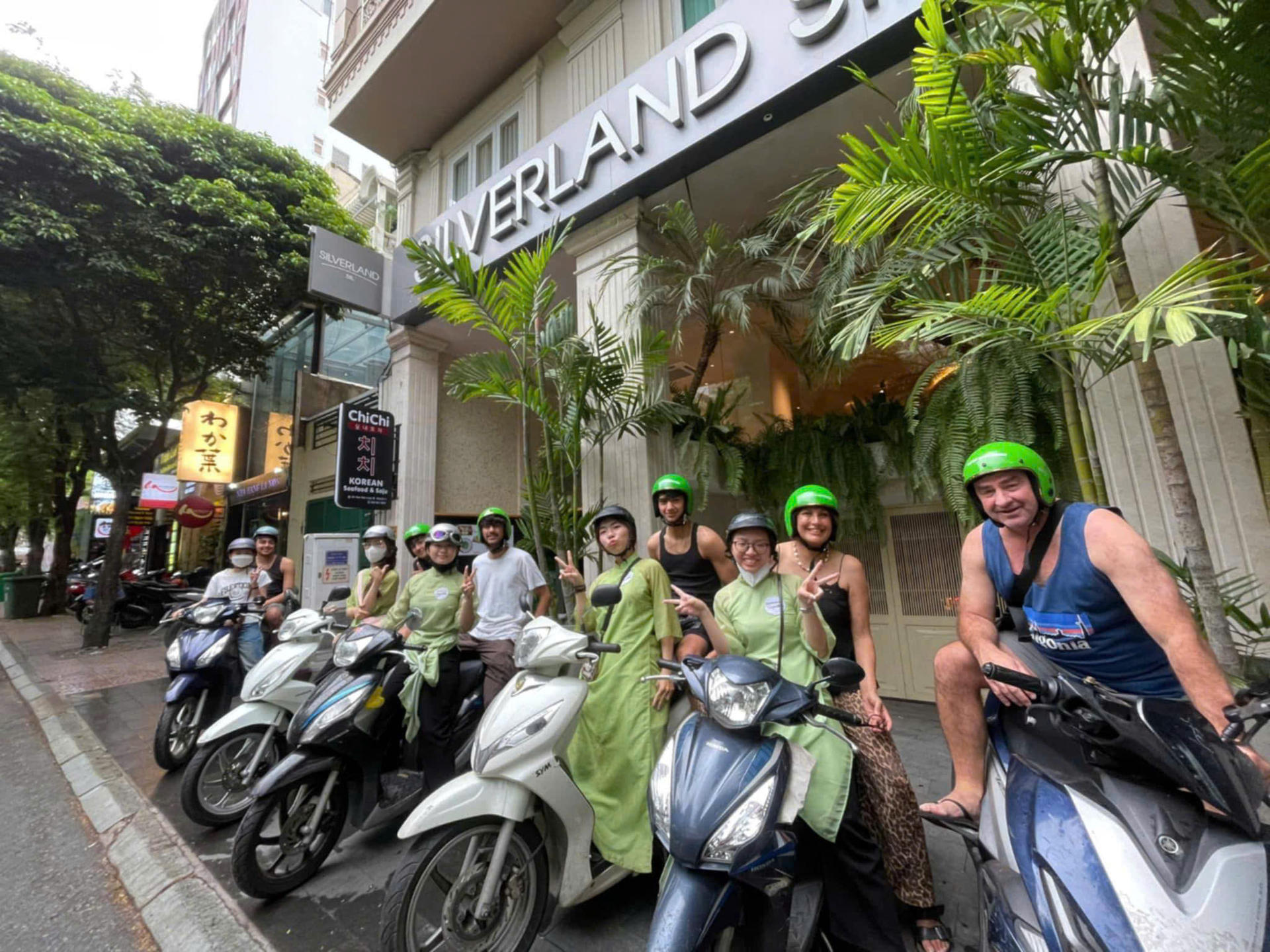 Ho Chi Minh City: Street Food Tour with 12 Tastings - Thumbnail 3