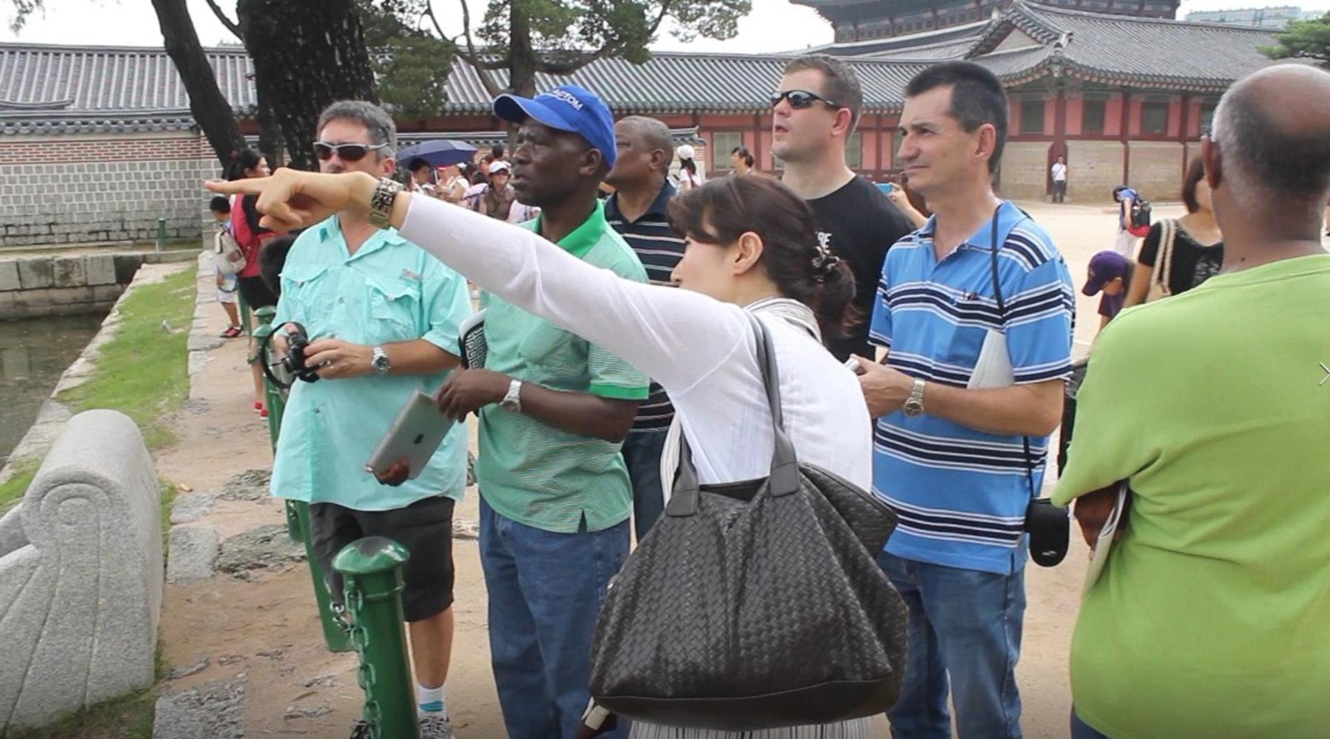 Seoul Private 4 Hour Tour with A Korean Buddy - Thumbnail 13