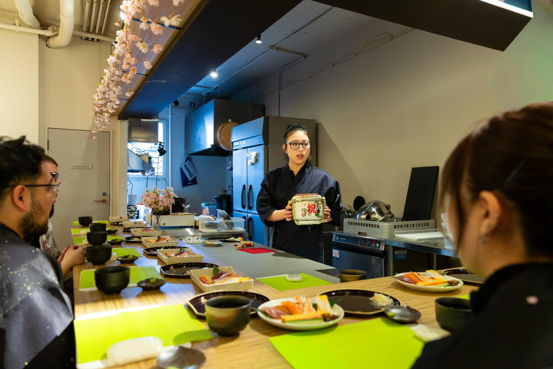 Popular Sushi Making Class in Kyoto【Grand Opening】 - Thumbnail 8