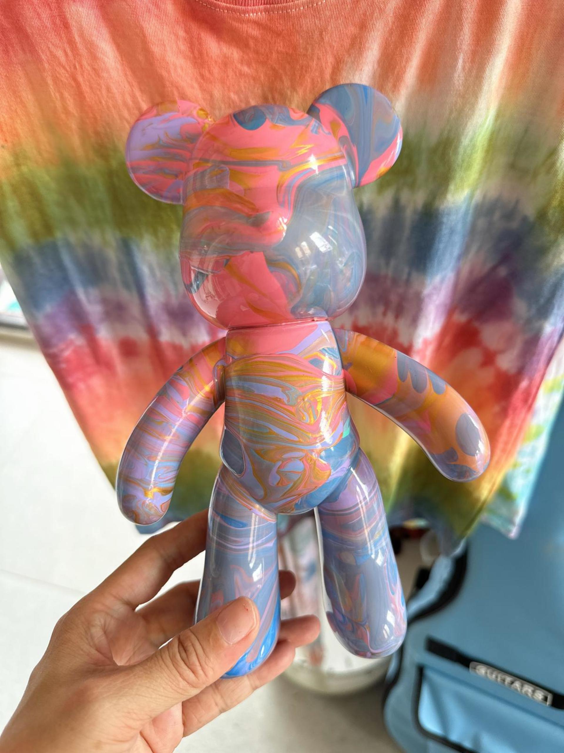 Central IRREGULart Fluid Bear or Rabbit Piggy Bank Fluid Painting Workshop  - Thumbnail 9