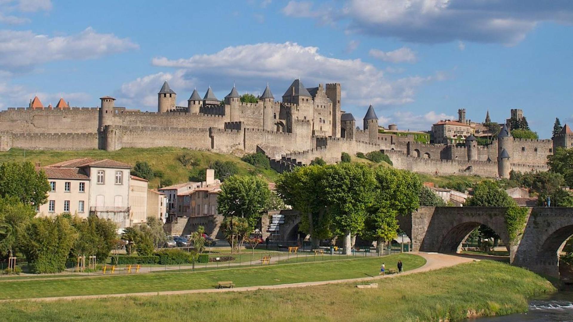 Carcassonne and Chateau Comtal Day Tour from Toulouse - Thumbnail 3