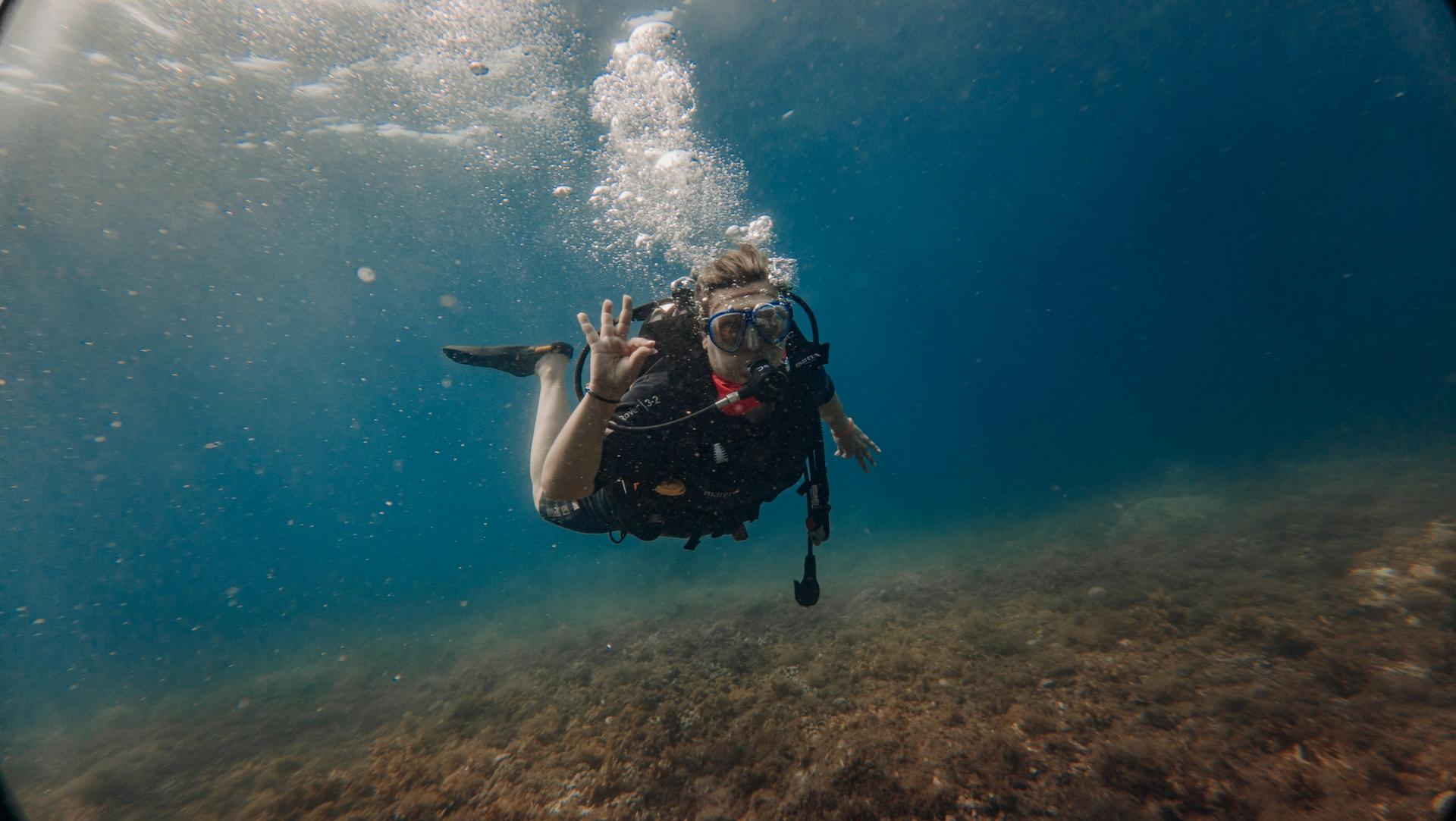 PADI Diving in Nha Trang with Sailing Club Divers  - Thumbnail 9