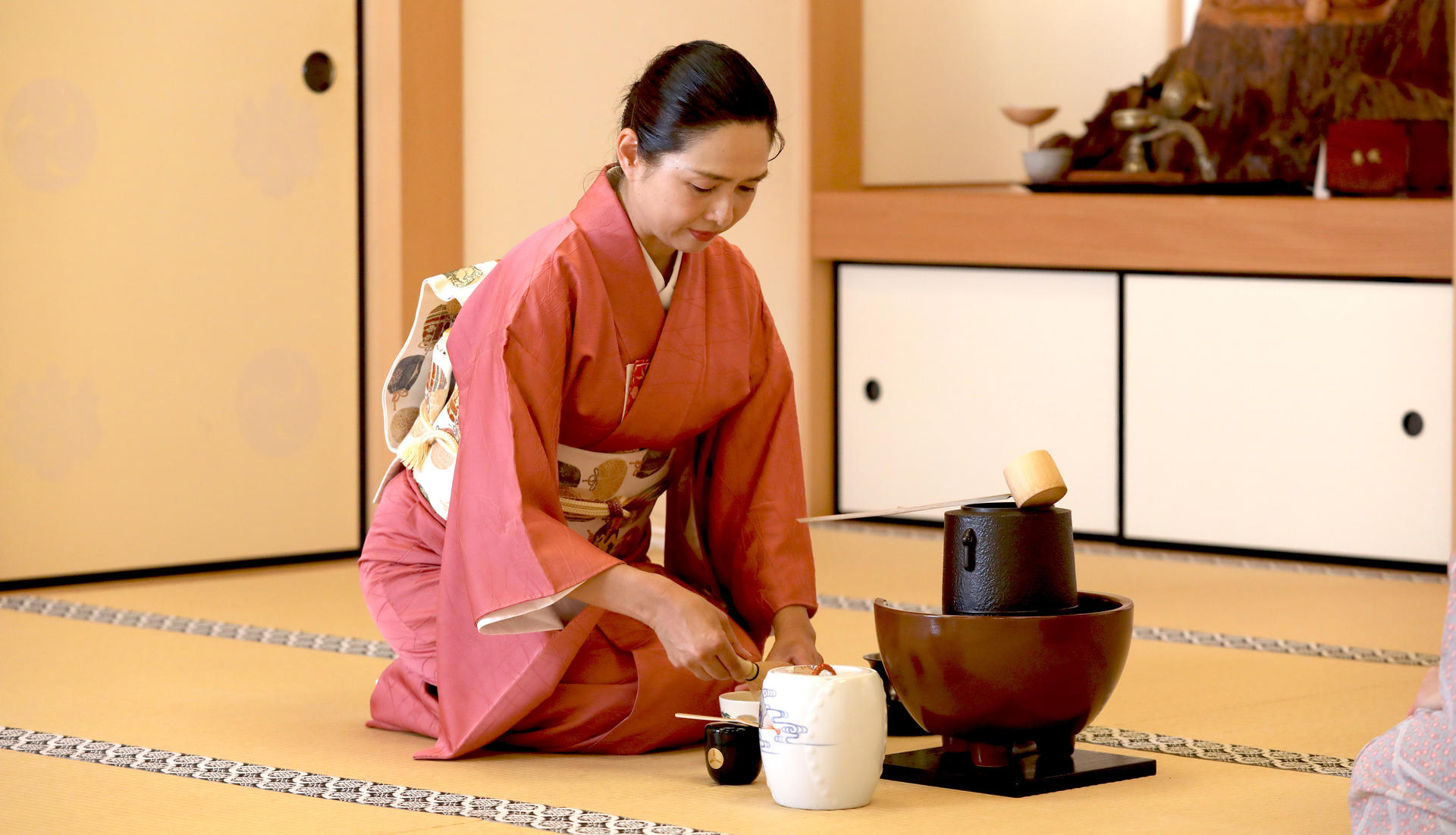 Tea Ceremony and Japanese Sweets at Tokyo's Koboji Temple - Image 1