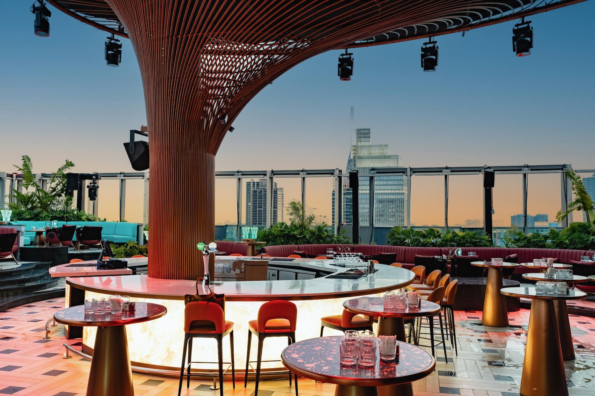 KEN Skybar: Rooftop Sunset & Nightlife Experience in Ho Chi Minh - Thumbnail 7