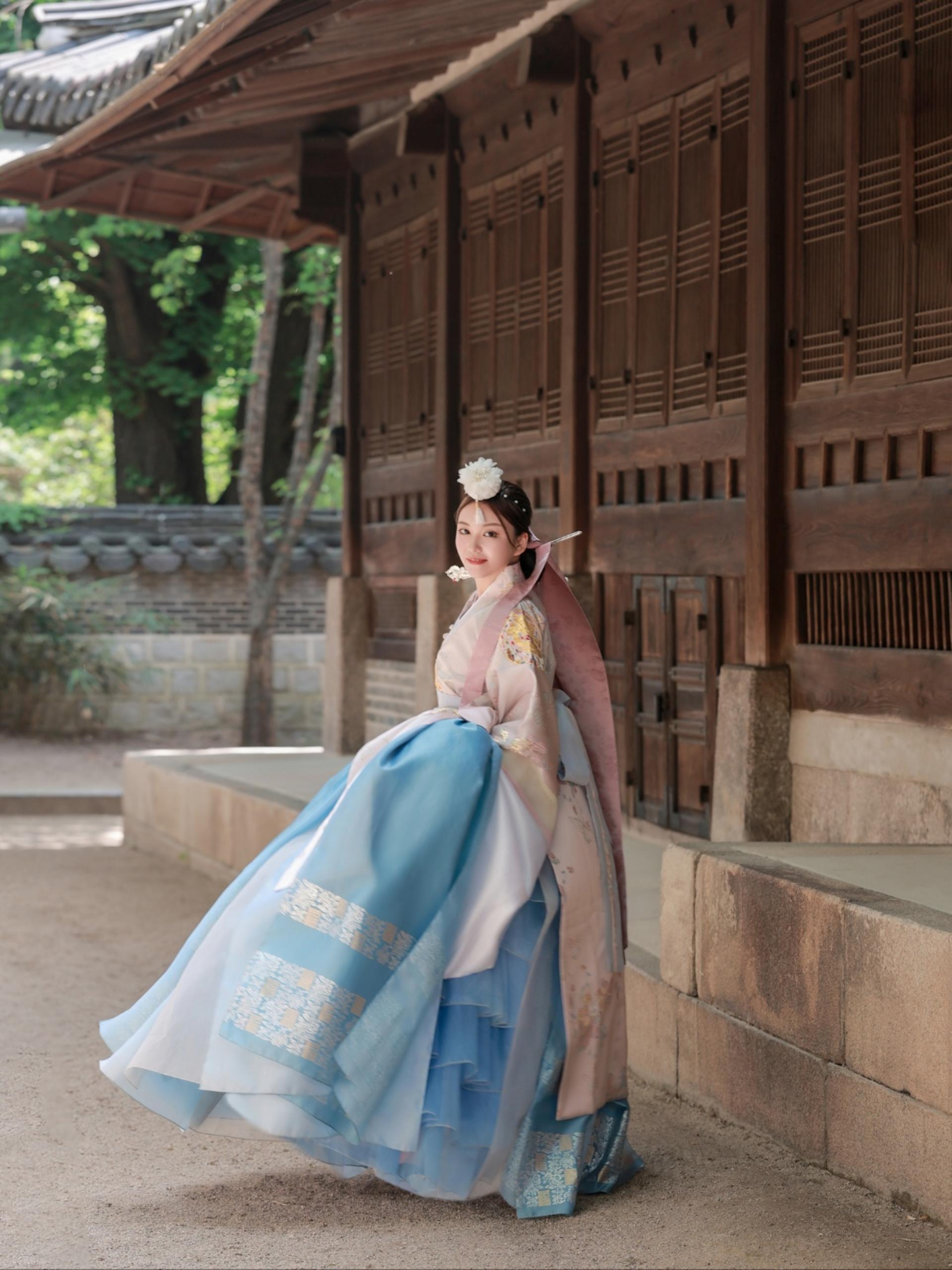 Hanbok Rental near Changdeok Palace by Miso Hanbok - Thumbnail 6