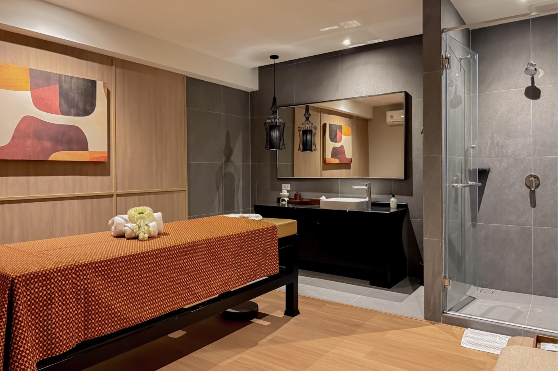 Health Land Spa at Surawong in Bangkok - Thumbnail 18