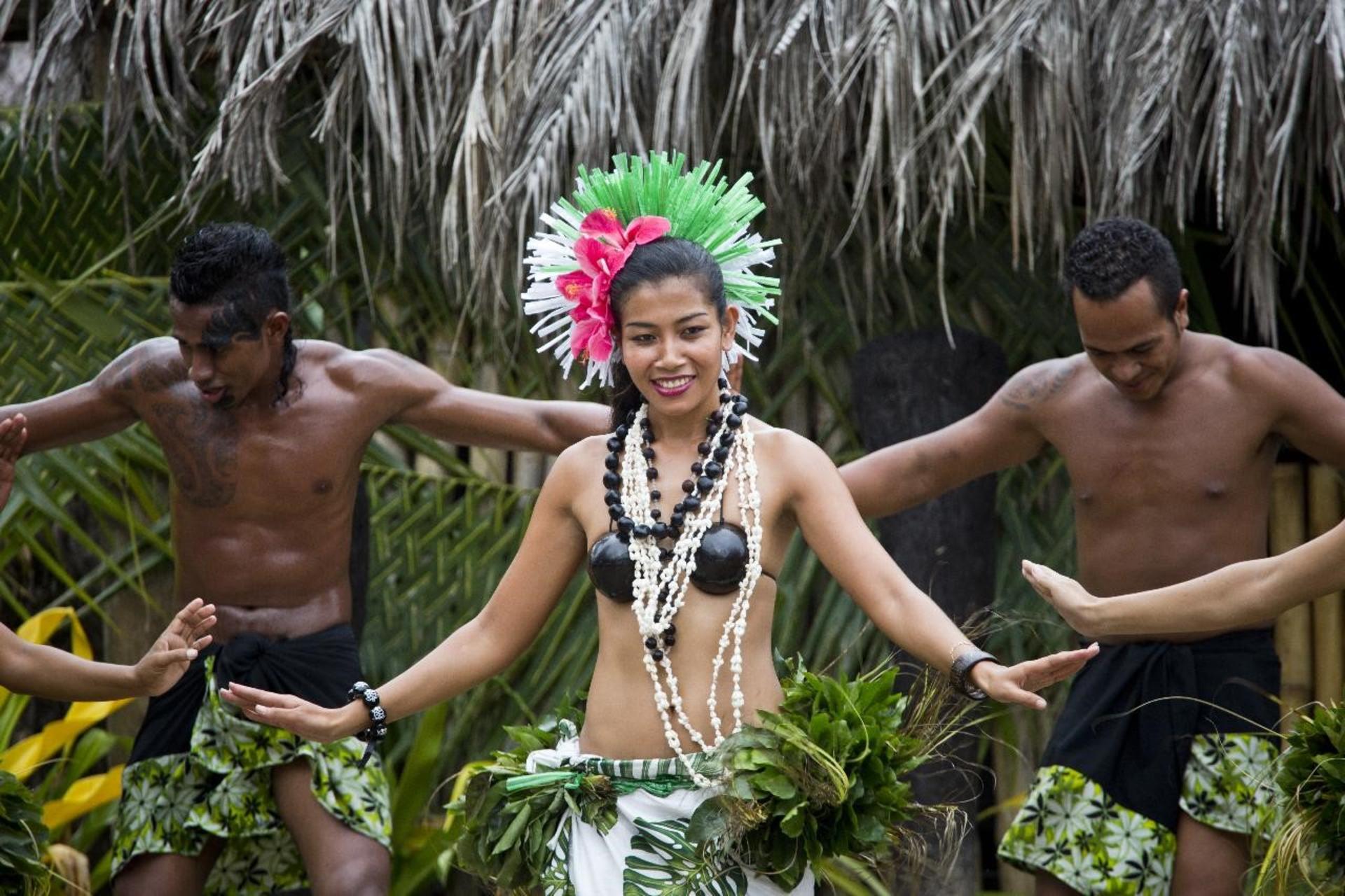  Robinson Crusoe Island Cultural Day Tour From Fiji - Thumbnail 2