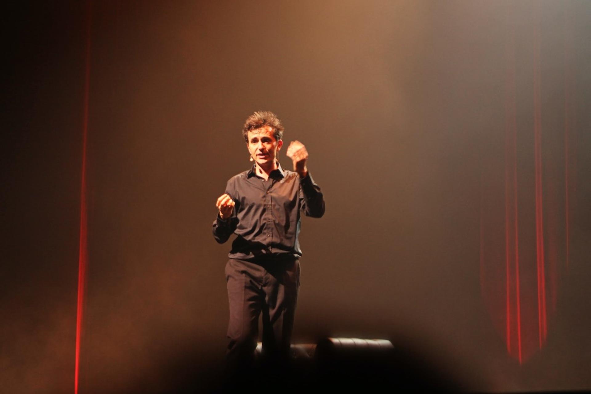 How To Become A Parisian In One Hour Comedy Show in Paris - Thumbnail 5