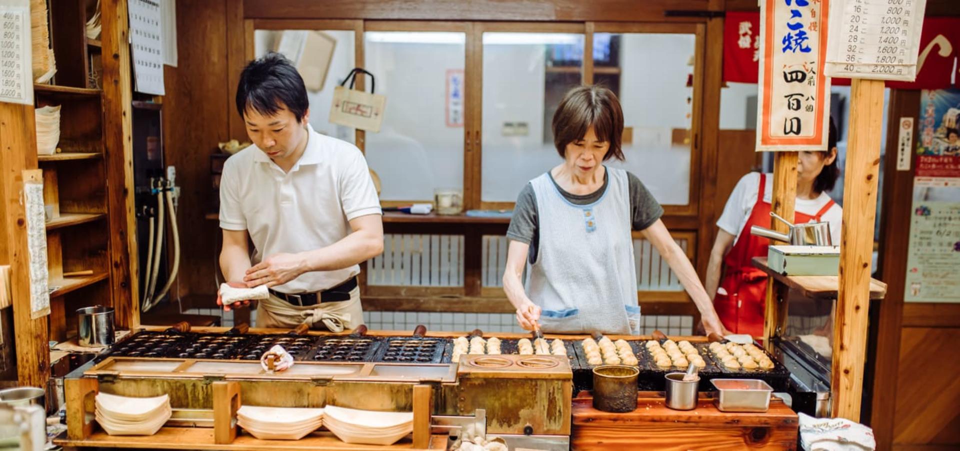 Osaka Full-Day Private Food and Drink Tour - Thumbnail 3