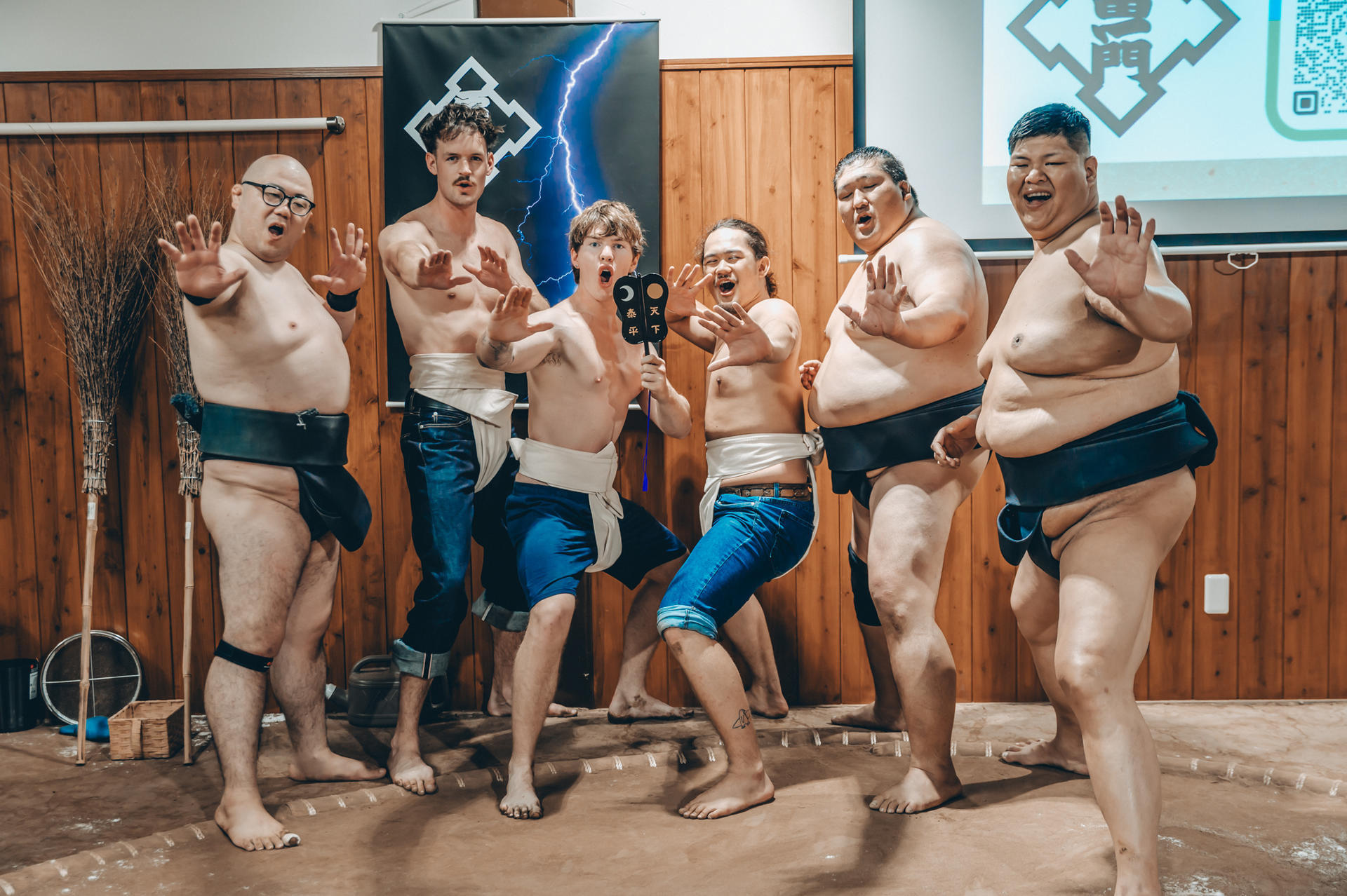 Osaka: Sumo Show & Challenge + Sumo-styled Breakfast 8:30AM- - Thumbnail 9