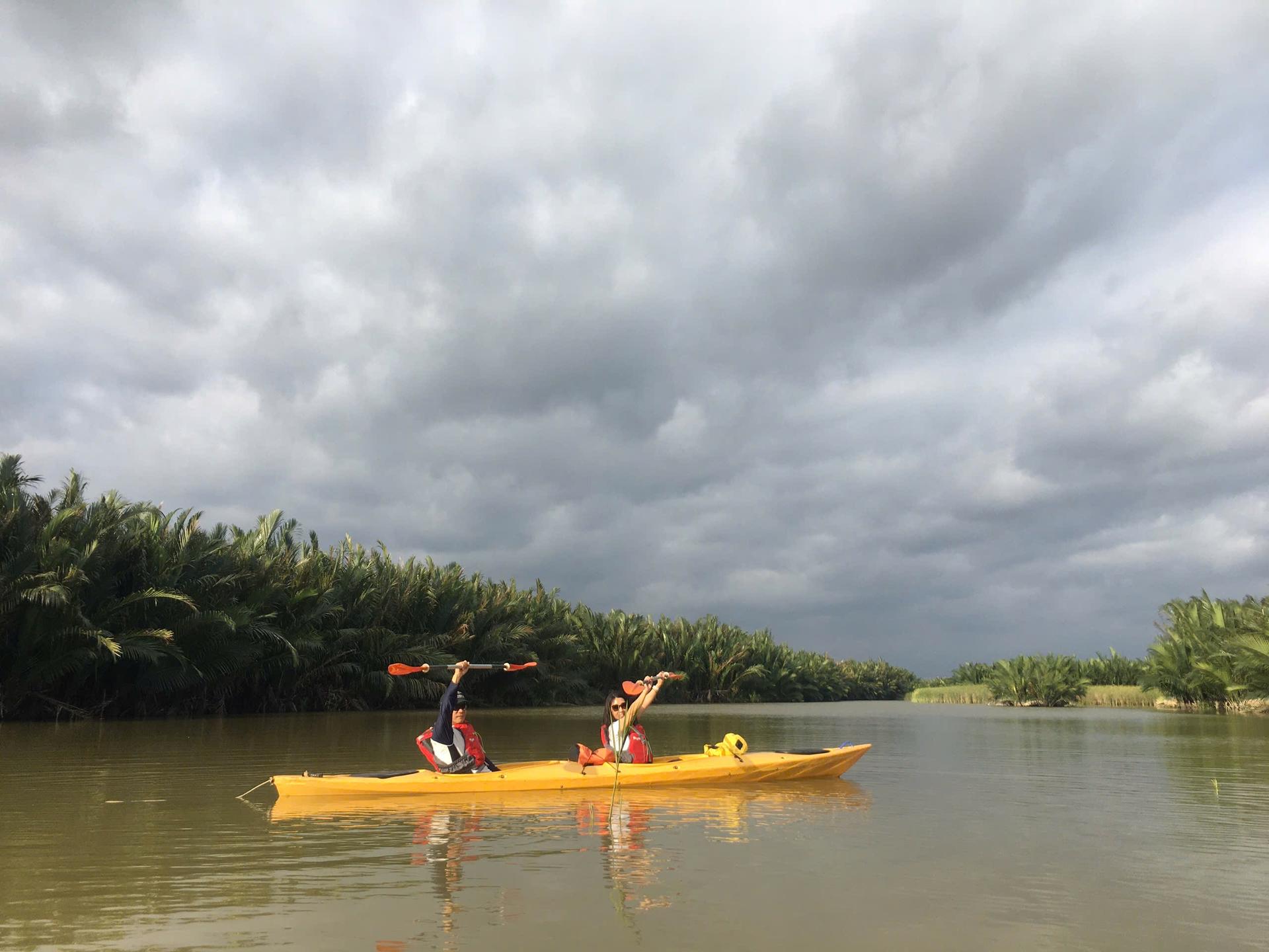 Cam Kim Island by Bicycle and Kayak - Thumbnail 11