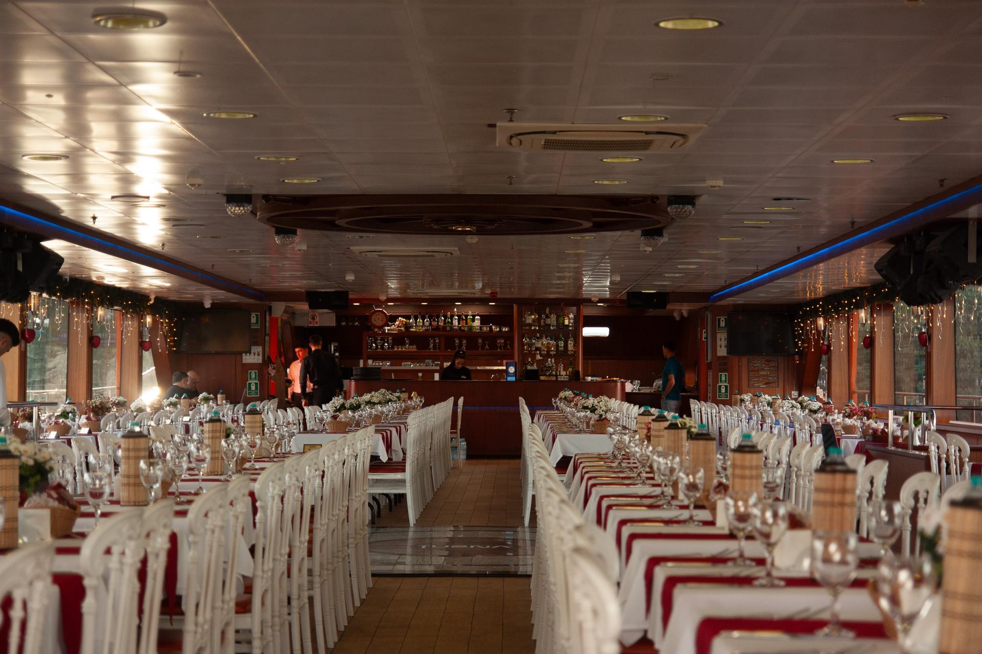 Turnatour Bosphorus Dinner Cruise and Show with Private Table - Thumbnail 8