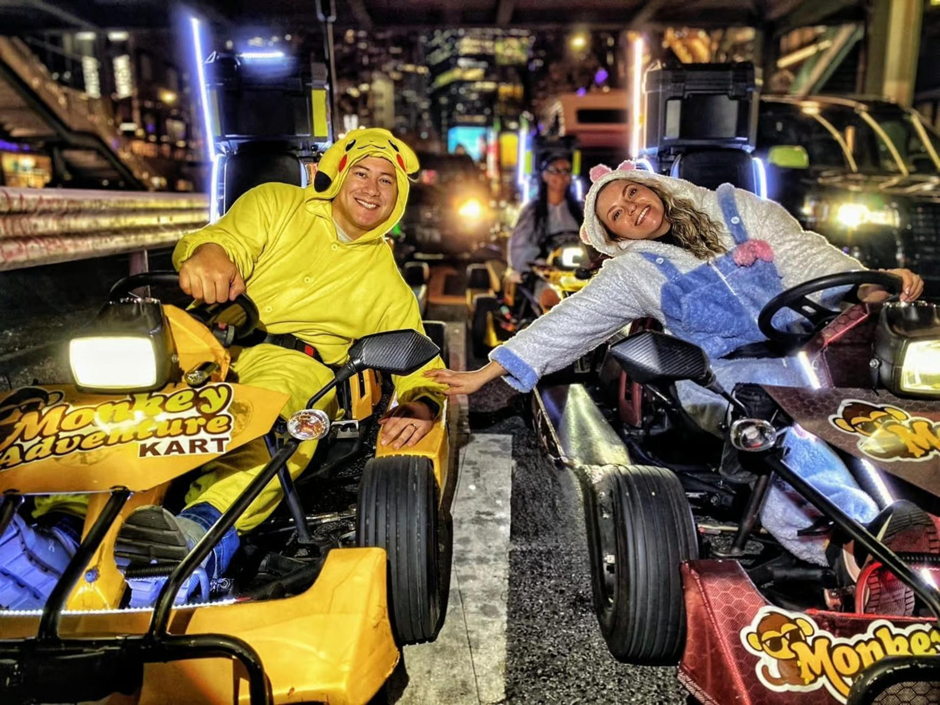 Tokyo Tower to Shibuya Crossing: Costume Drive Through City Icons - Thumbnail 3
