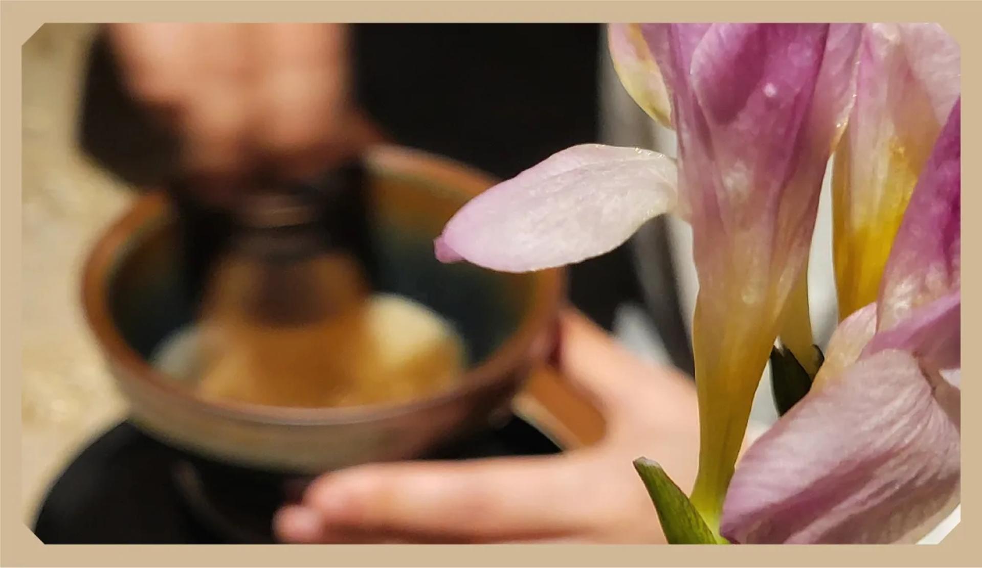 Shanghai DIY Tea Brewing, Incense Making & Sutra Transcription Half-Day Tour - Thumbnail 6