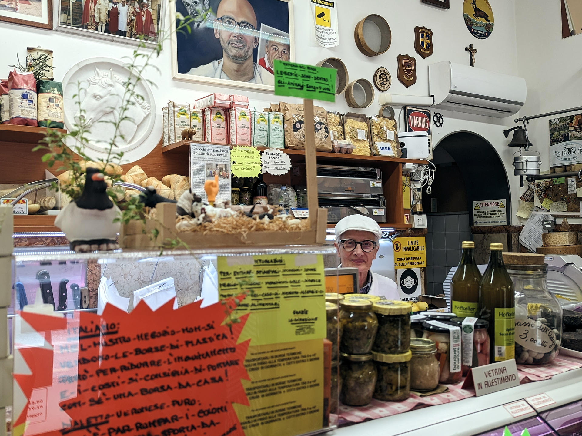 Food tour with wine tasting in Verona - Image 1
