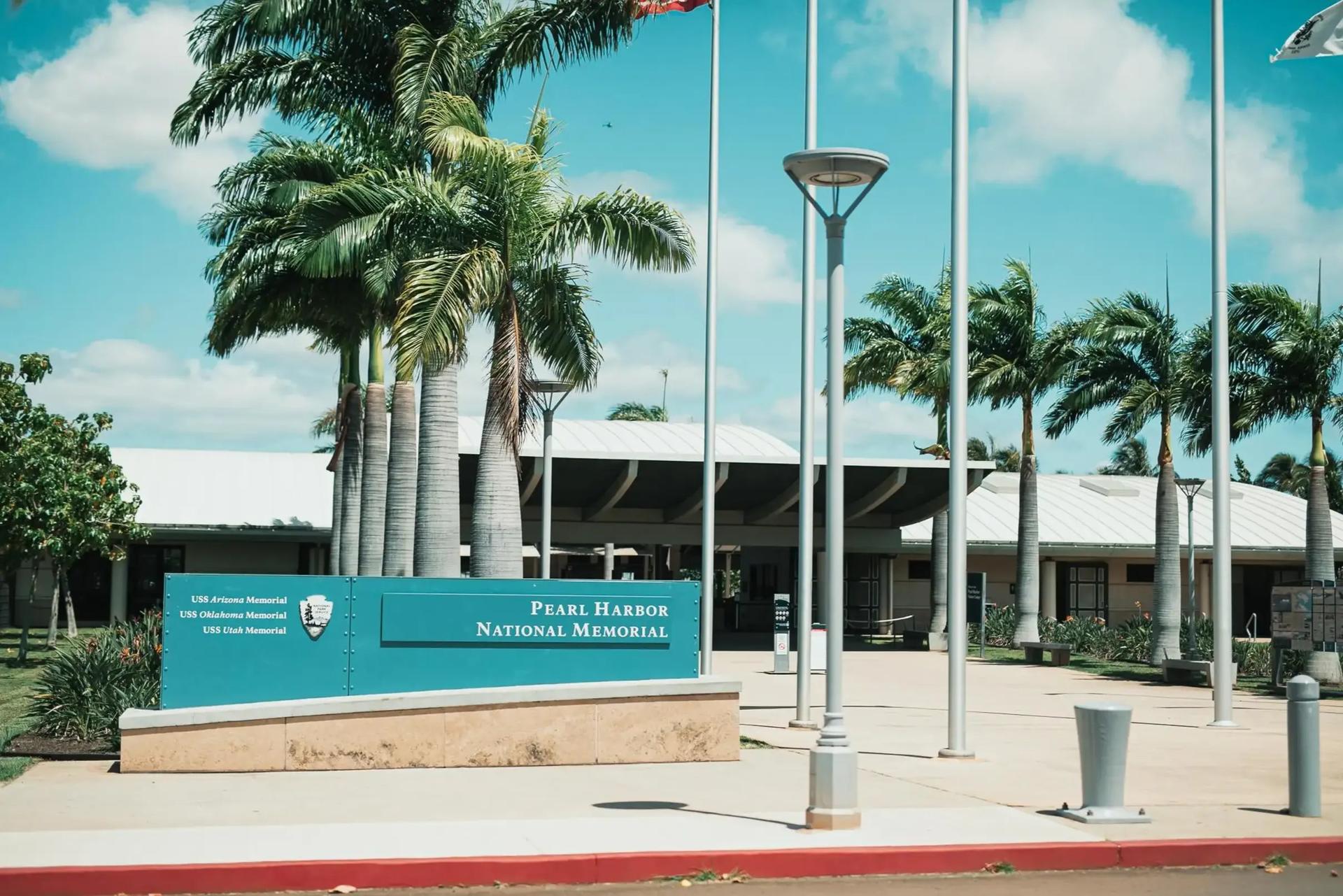 Pearl Harbor Remembered Half-Day Tour in Hawaii - Thumbnail 5
