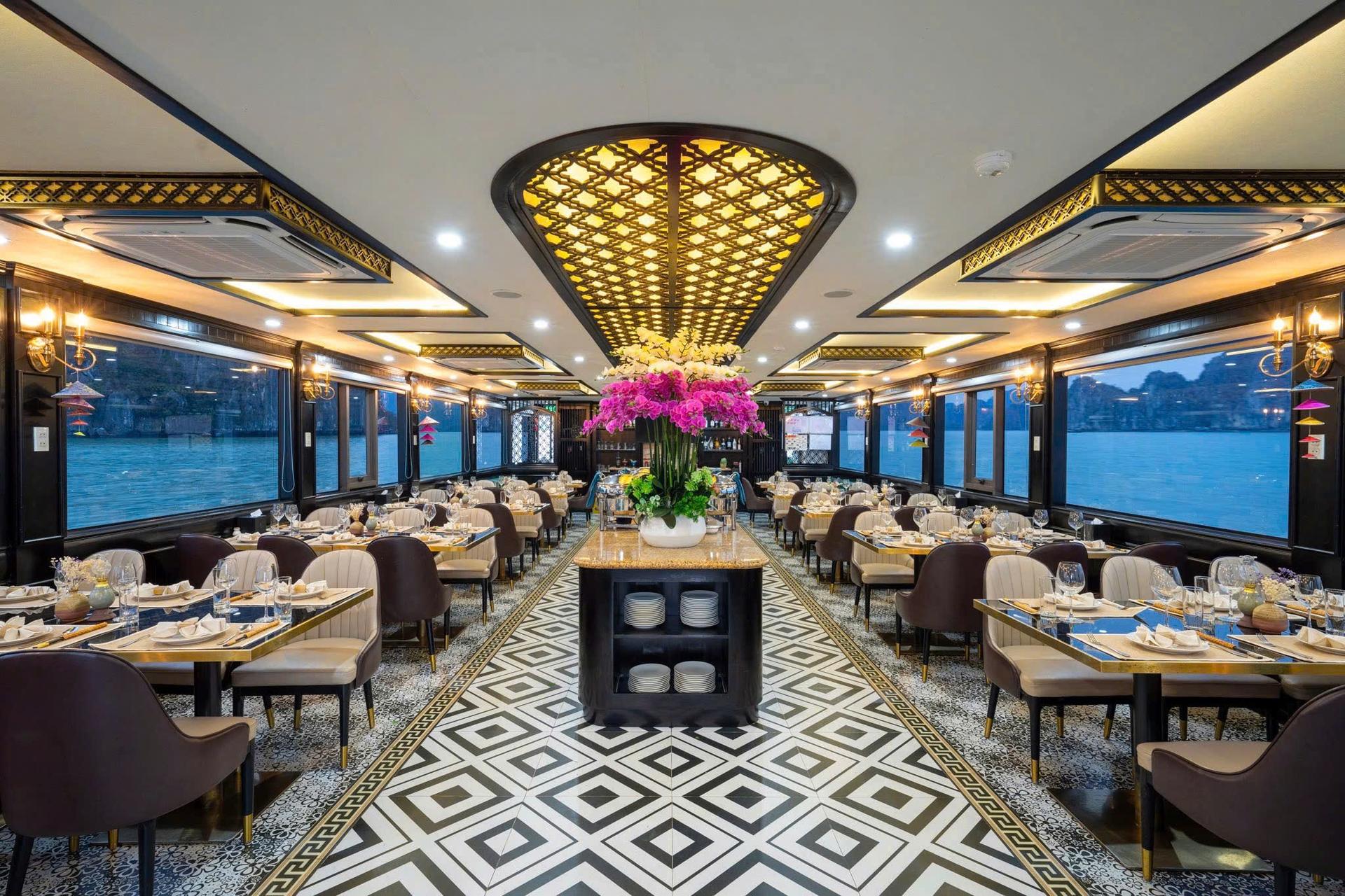 Vera Day Cruise: Ha Long Bay with Sung Sot & Ti Top - Thumbnail 29