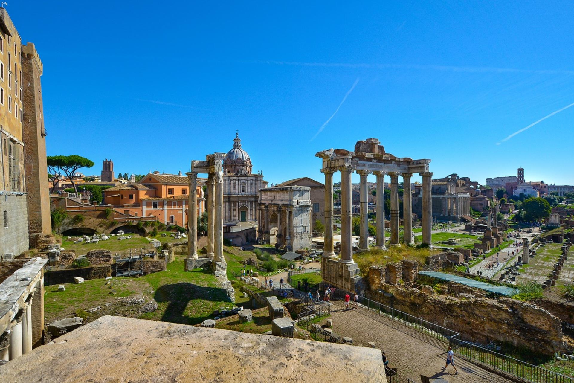 Colosseum, Roman Forum, and Palatine Hill Tour in Rome - Thumbnail 5