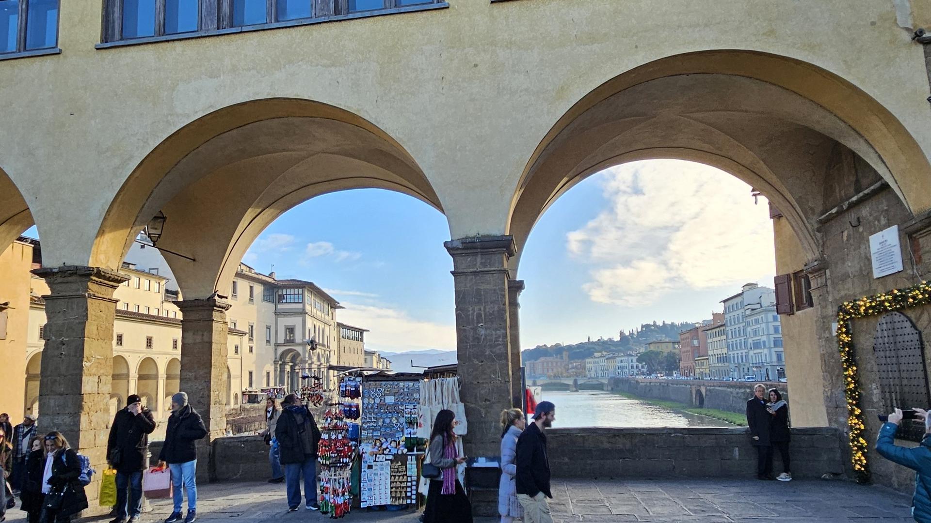 Uffizi Gallery and Vasari Corridor combo ticket in Florence - Thumbnail 9