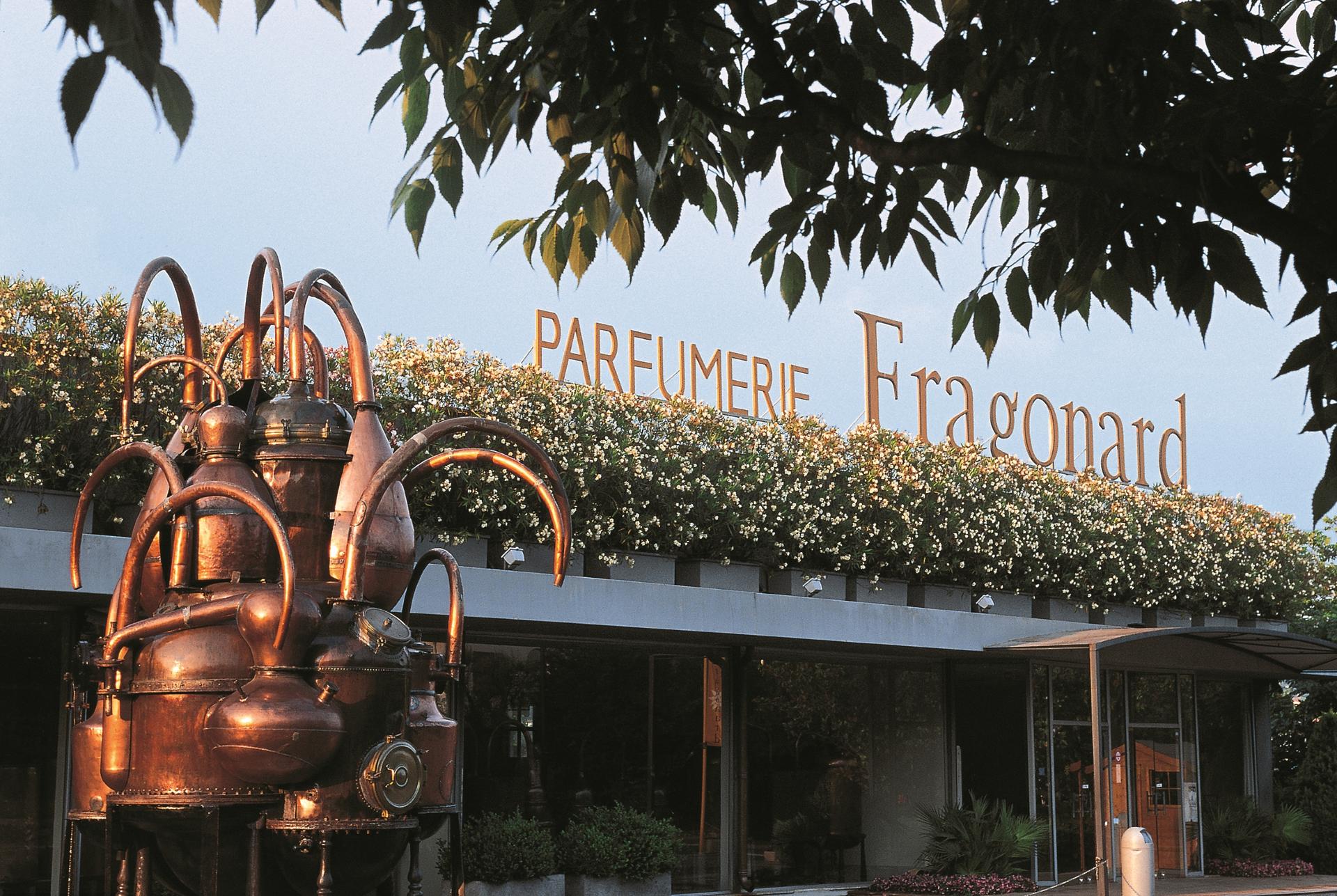 Fragonard Perfume Factory Tour and Mini Workshop in Grasse - Thumbnail 6