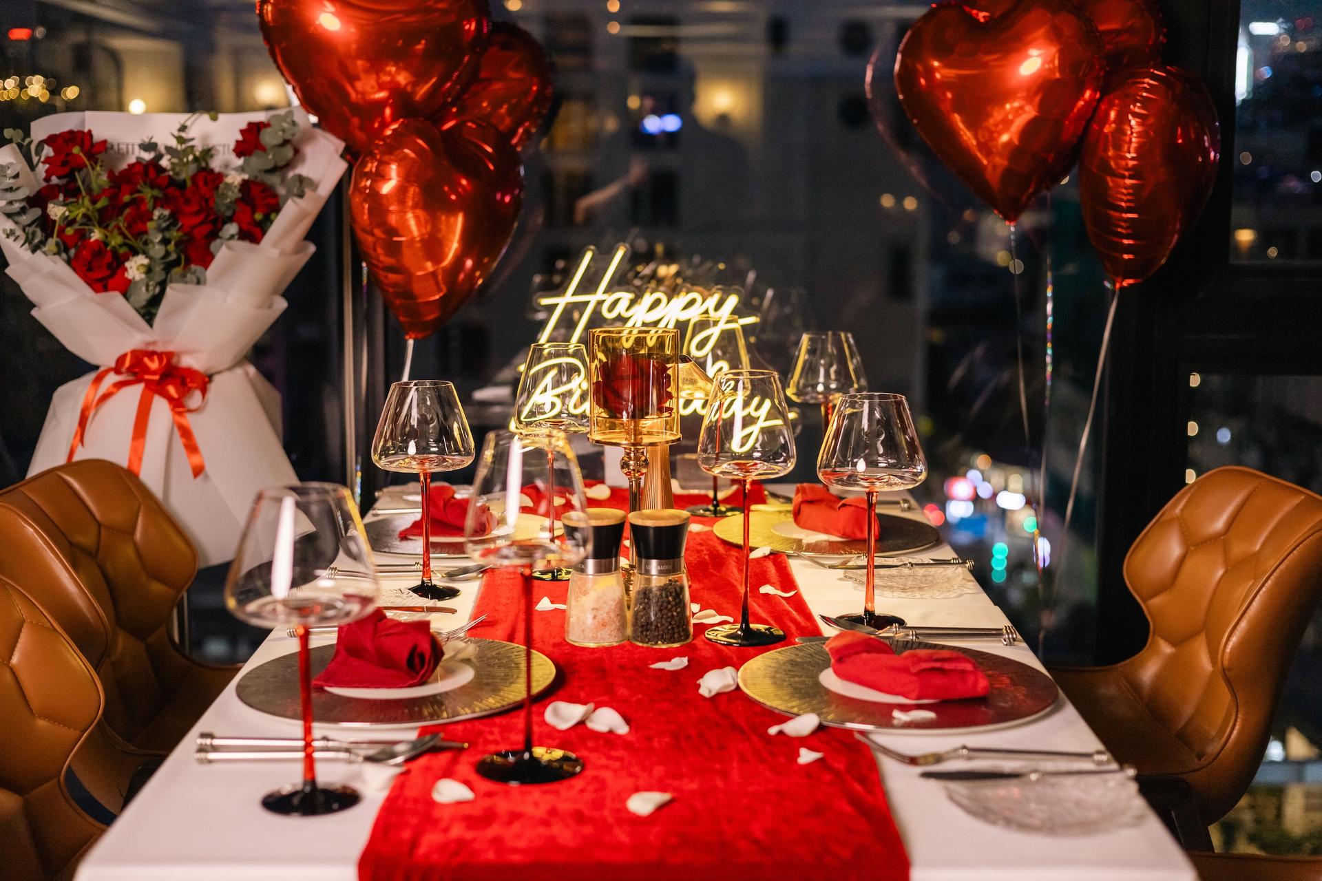 Cloud Nine Saigon: Exclusive Rooftop Dining Experience - Thumbnail 4