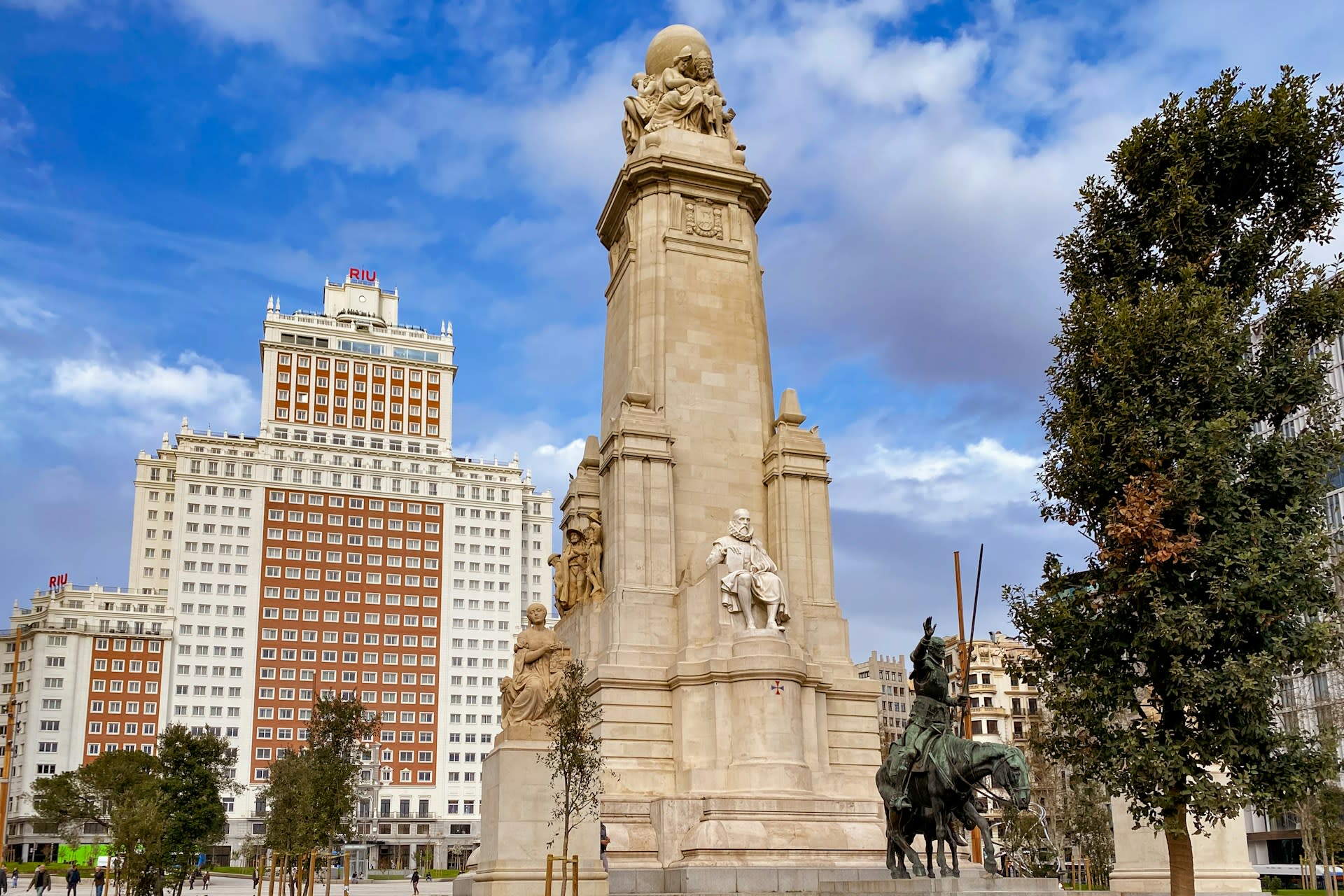 Madrid: City Highlights Guided Walking Tour - Thumbnail 11