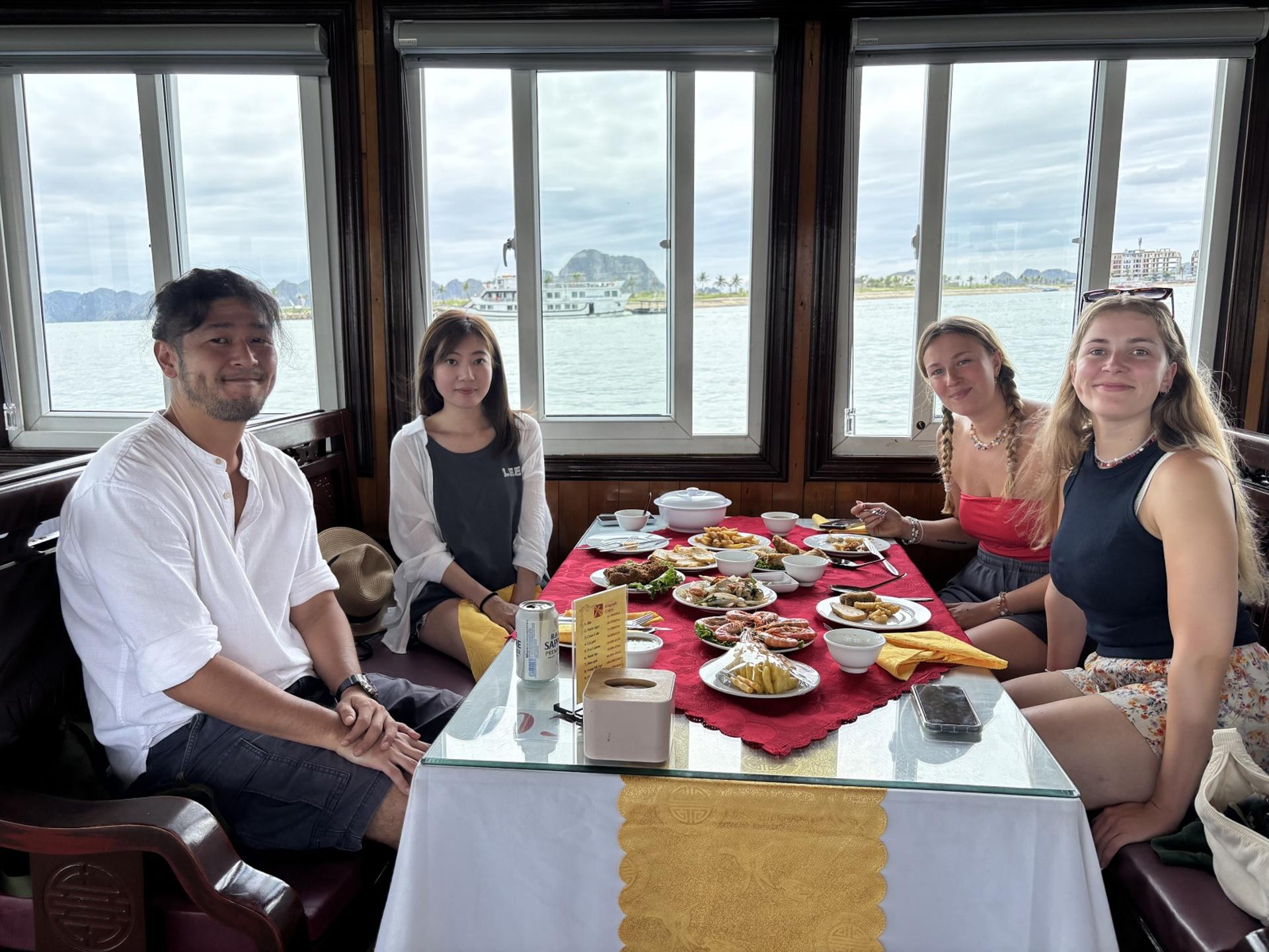 Dragonfly Day Cruise: Ha Long Bay, Thien Cung Cave, Kayaking - Thumbnail 4