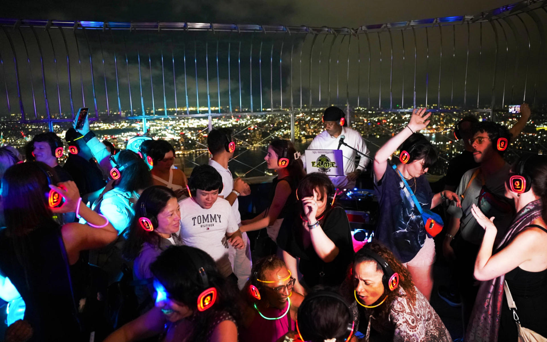 Silent Disco at the Empire State Building Observation Deck - Thumbnail 6