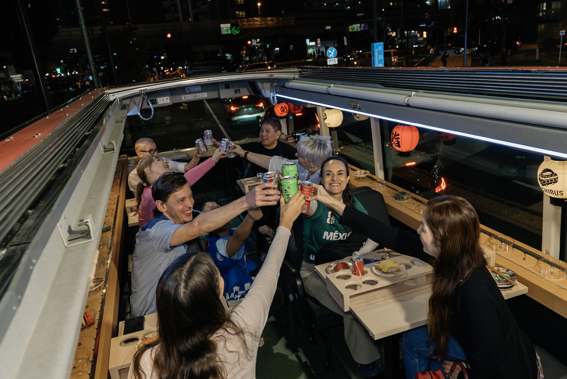 Tokyo: SUSHI BUS 1Hour Sightseeing Bus Tour with Conveyor-Belt Sushi - Image 1