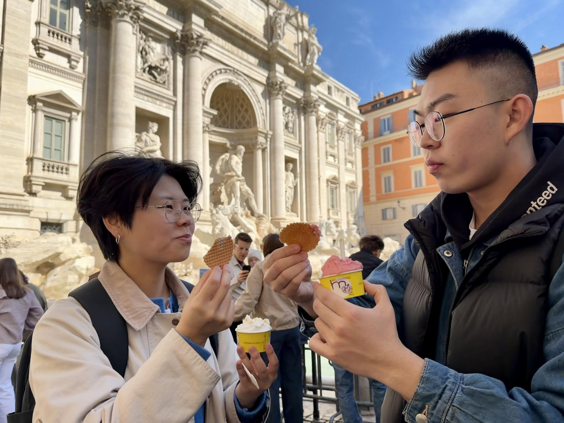 City Walk and Pantheon Tour in Rome - Thumbnail 4