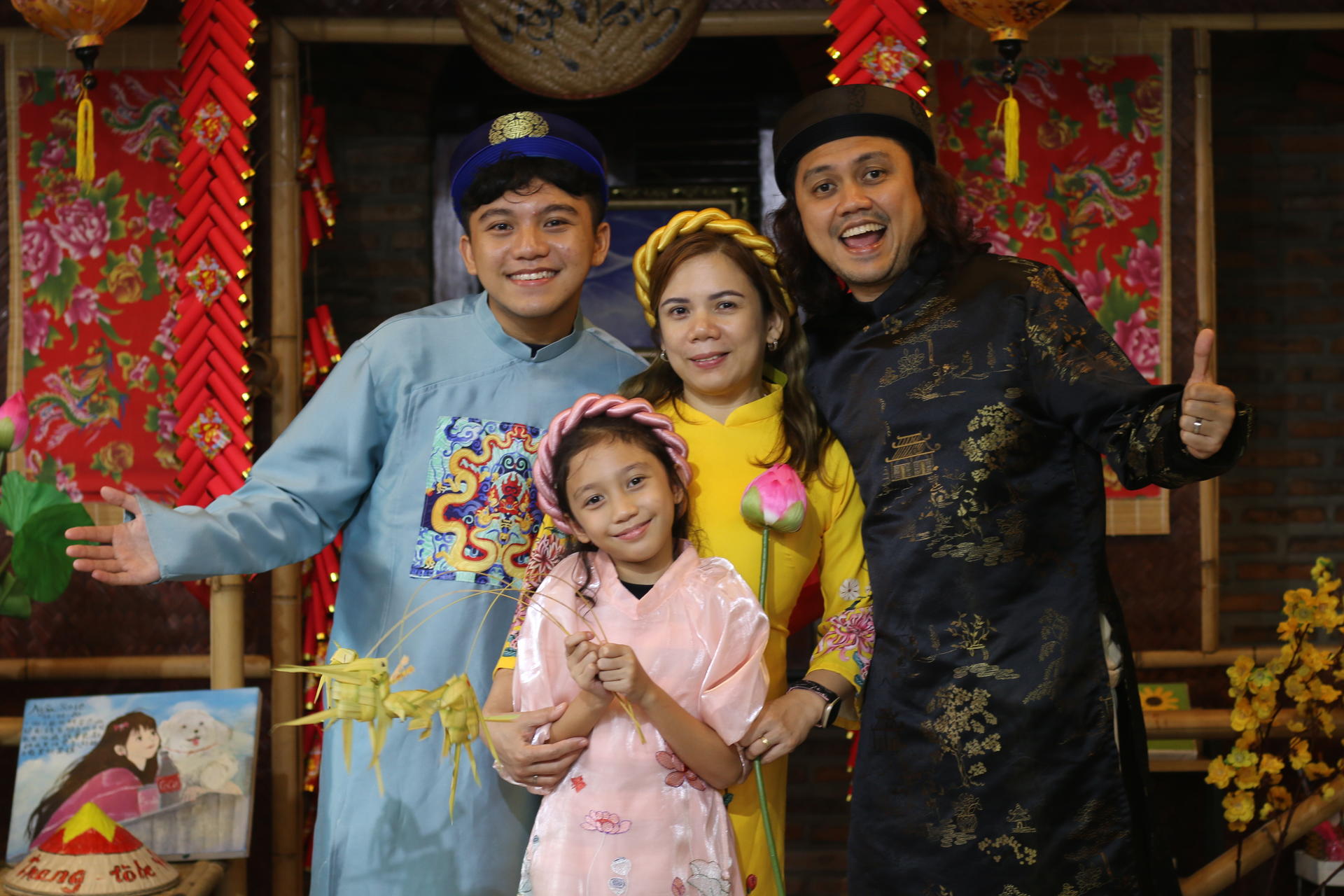 Vietnamese Ao Dai Photo Experience in Nha Trang - Thumbnail 13