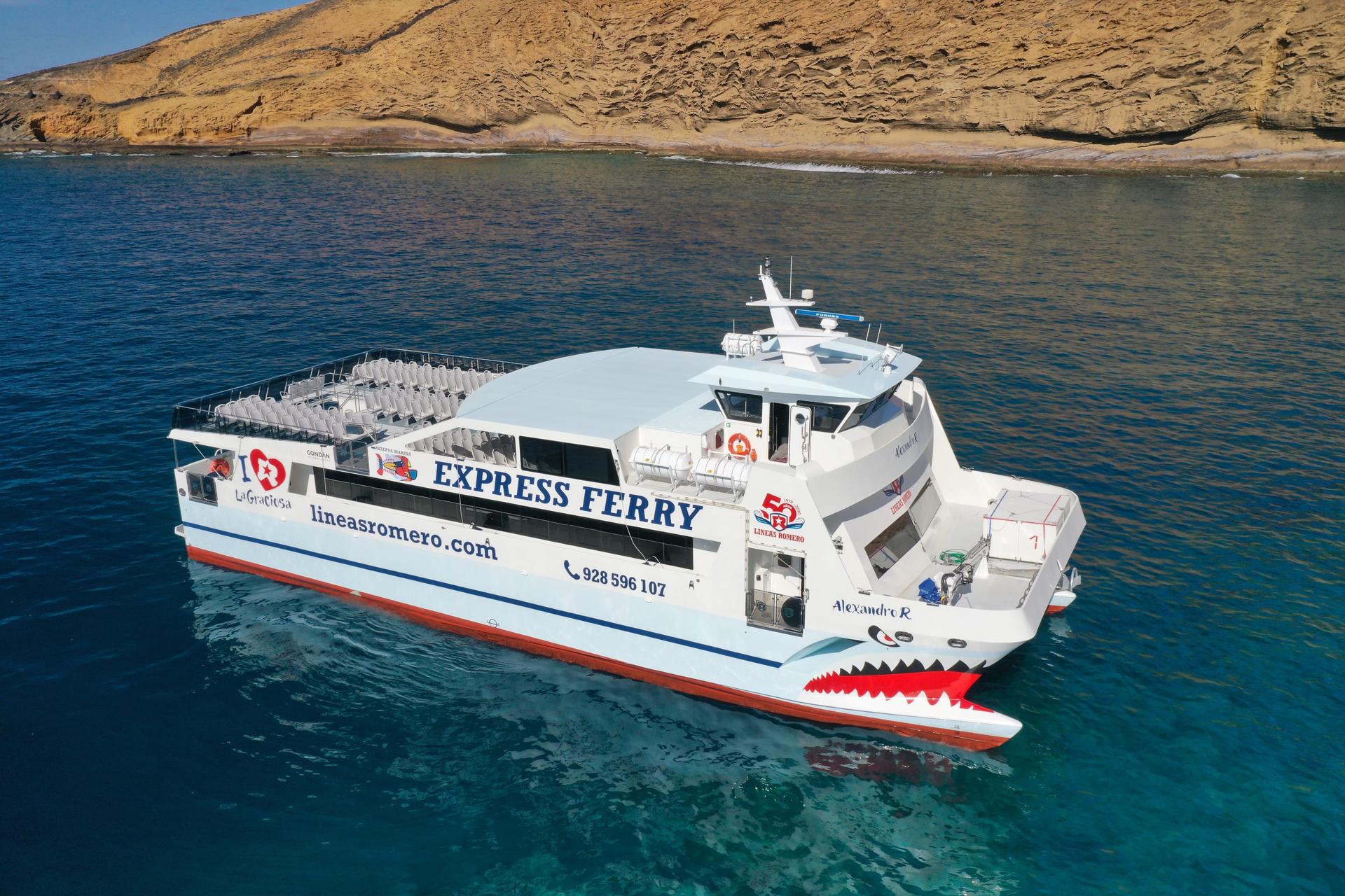 Lanzarote to La Graciosa Ferry Ticket - Image 1