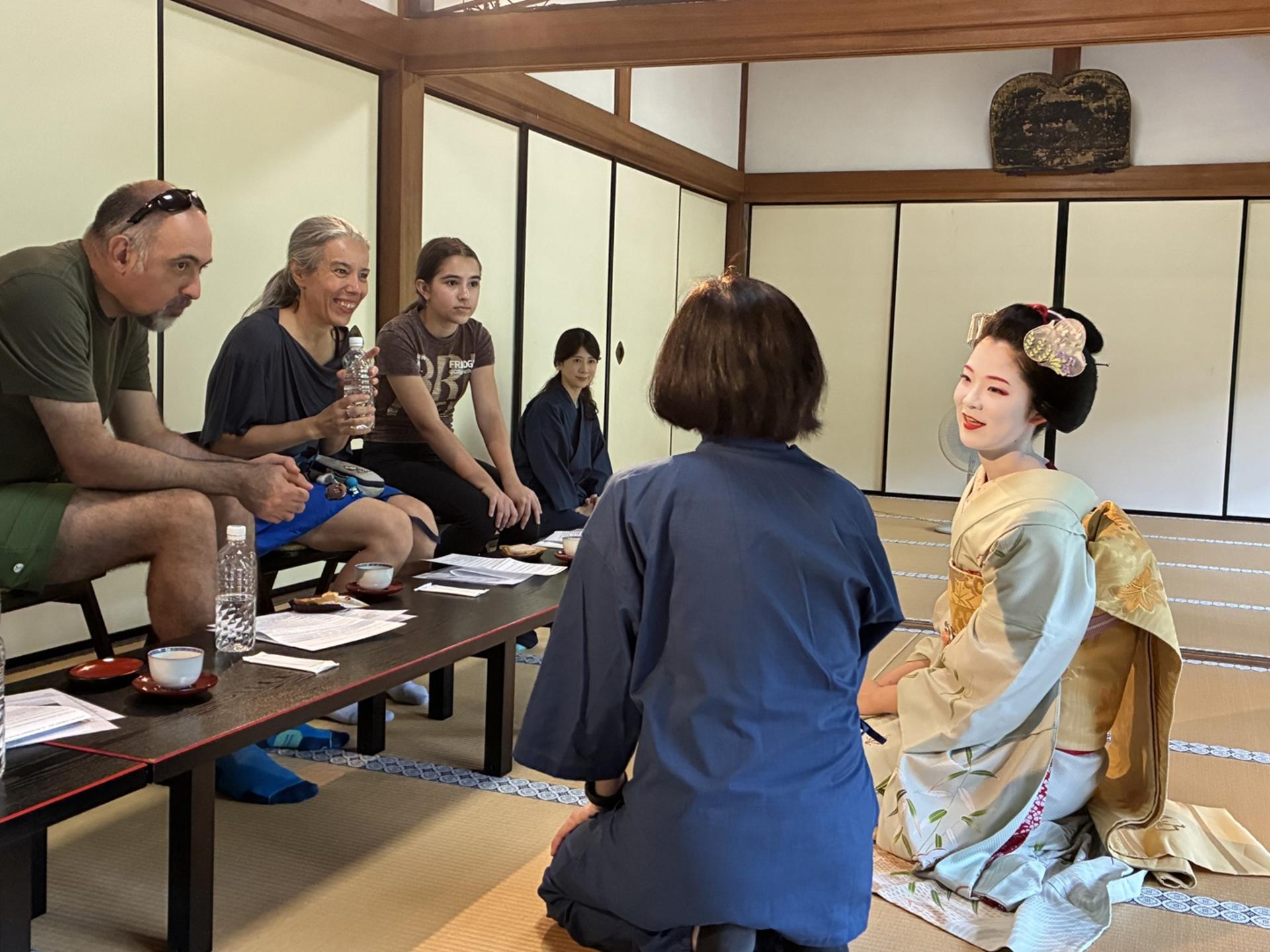 Kyoto Exclusive Temple Maiko Dance Zen Garden and Tea Experience - Thumbnail 4