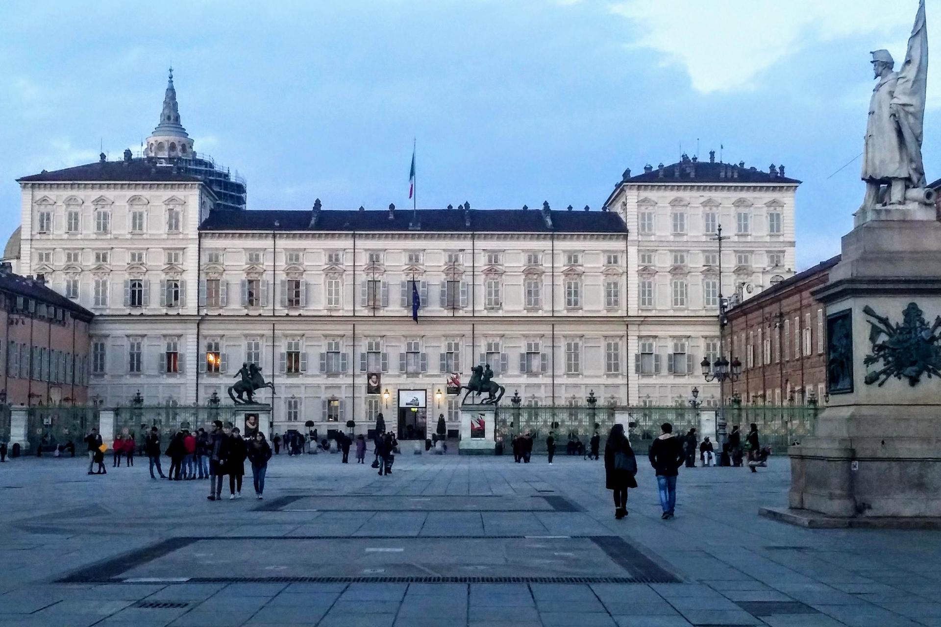 Royal Palace tour in Turin - Thumbnail 4