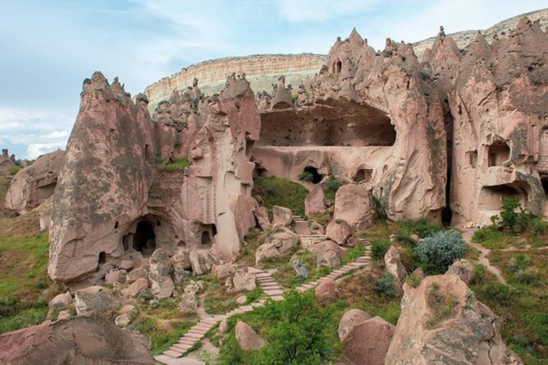 Cappadocia: Guided Red Tour including Lunch with Hotel Transfers - Thumbnail 3