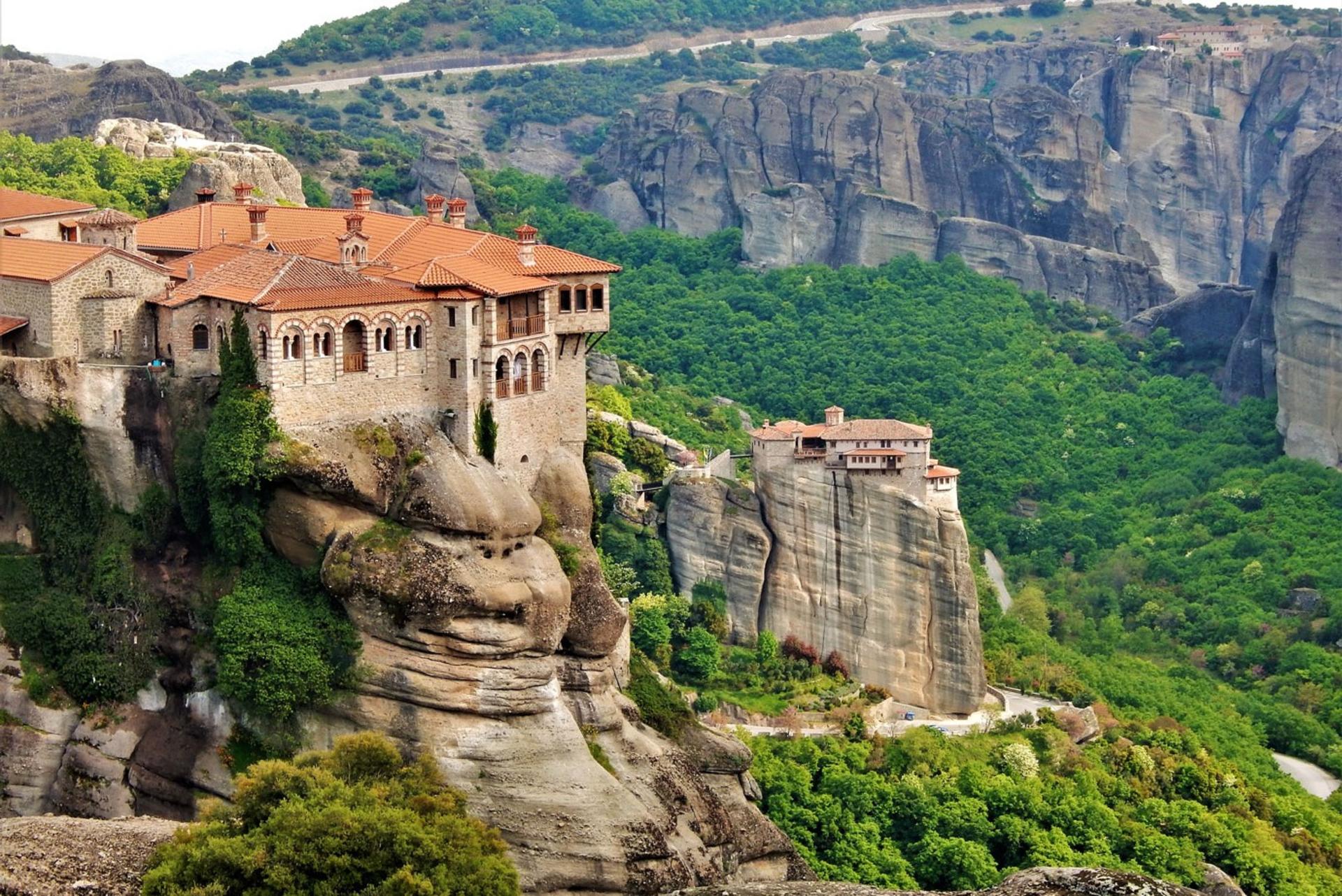 Meteora Day Tour from Athens, 9 ΑΜ start, Sea Stops, Caves & Lunch - Thumbnail 2