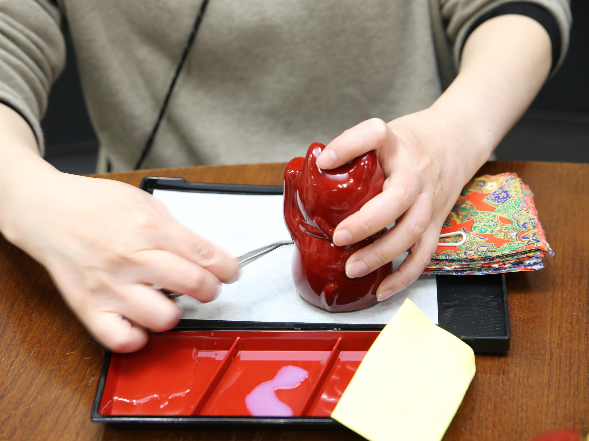 24K Gold & Washi: Design Your Unique Manekineko Workshop in Osaka - Thumbnail 3