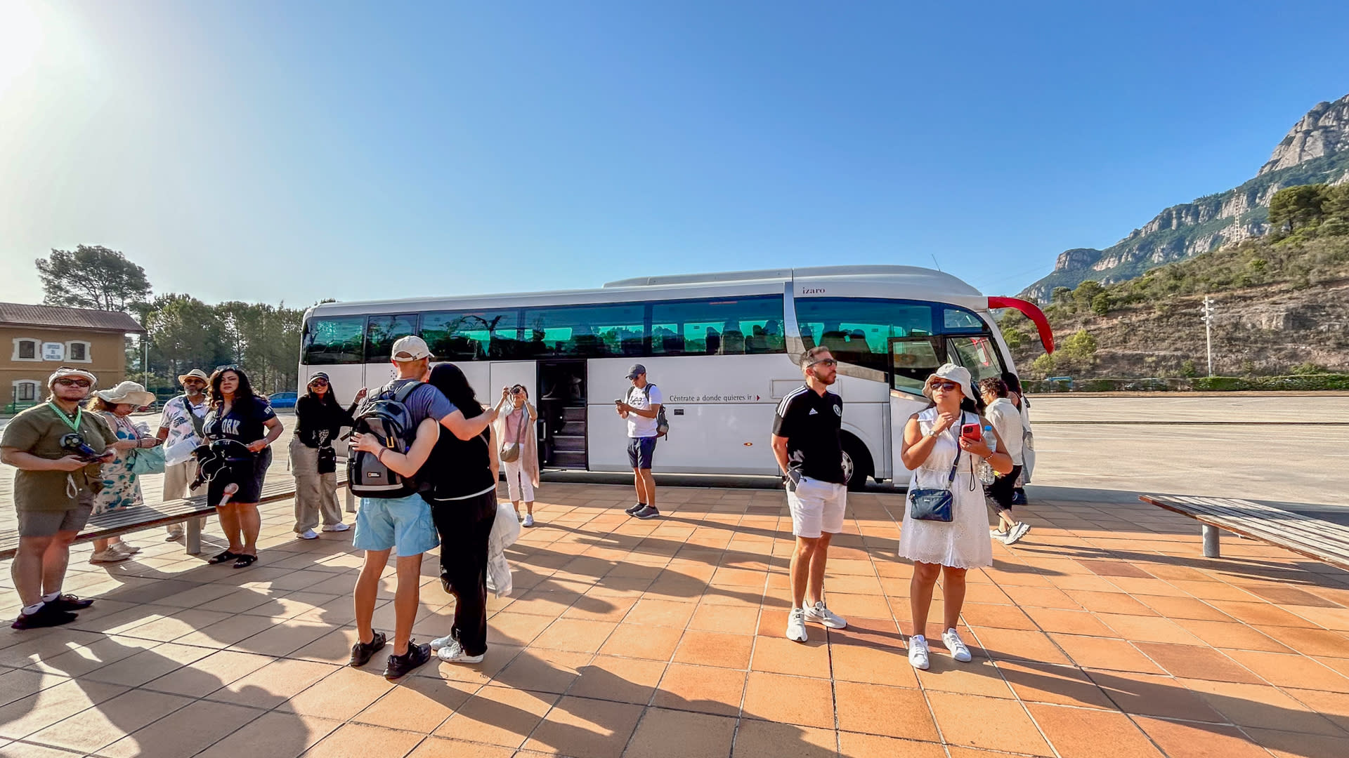 Roundtrip Bus Transfer from Barcelona to Montserrat - Image 1