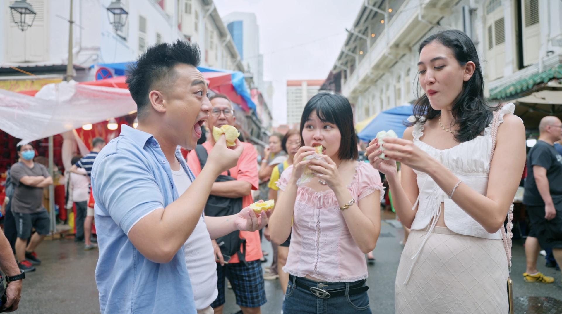 Chinatown Cultural Food Hunt Experience in Singapore - Thumbnail 2