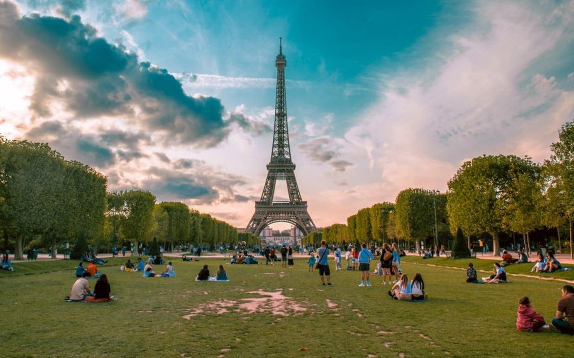 Eiffel Tower Summit or 2nd Floor Tickets with Optional Seine Cruise - Image 1