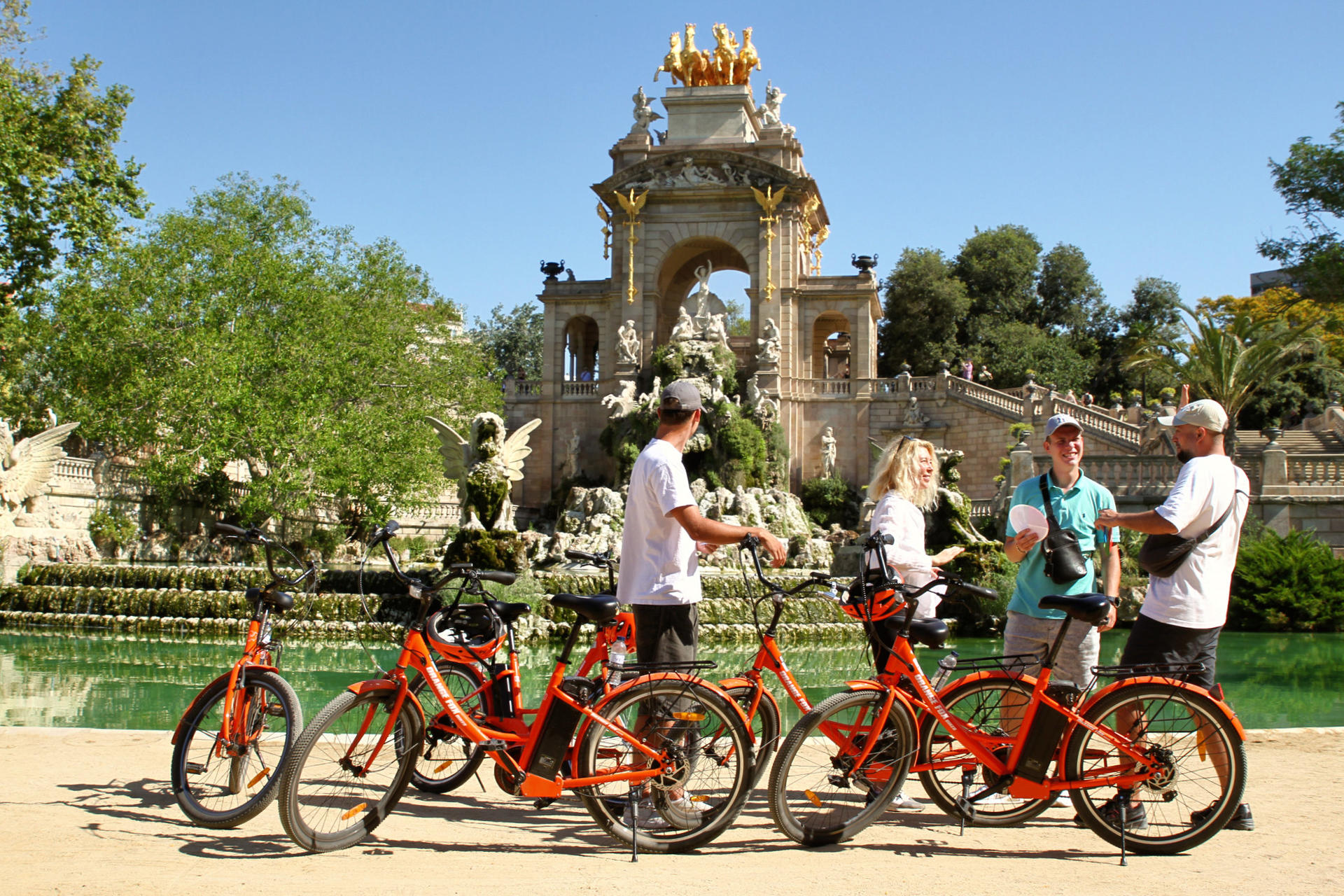 Barcelona Top 20 Bike & E-Bike Tour with Local Guide - Thumbnail 10