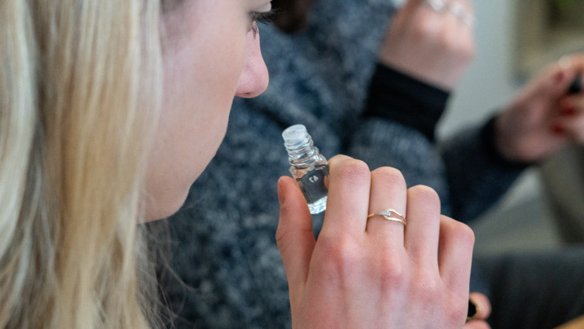 Champagne tasting and workshop experience in Reims - Thumbnail 7