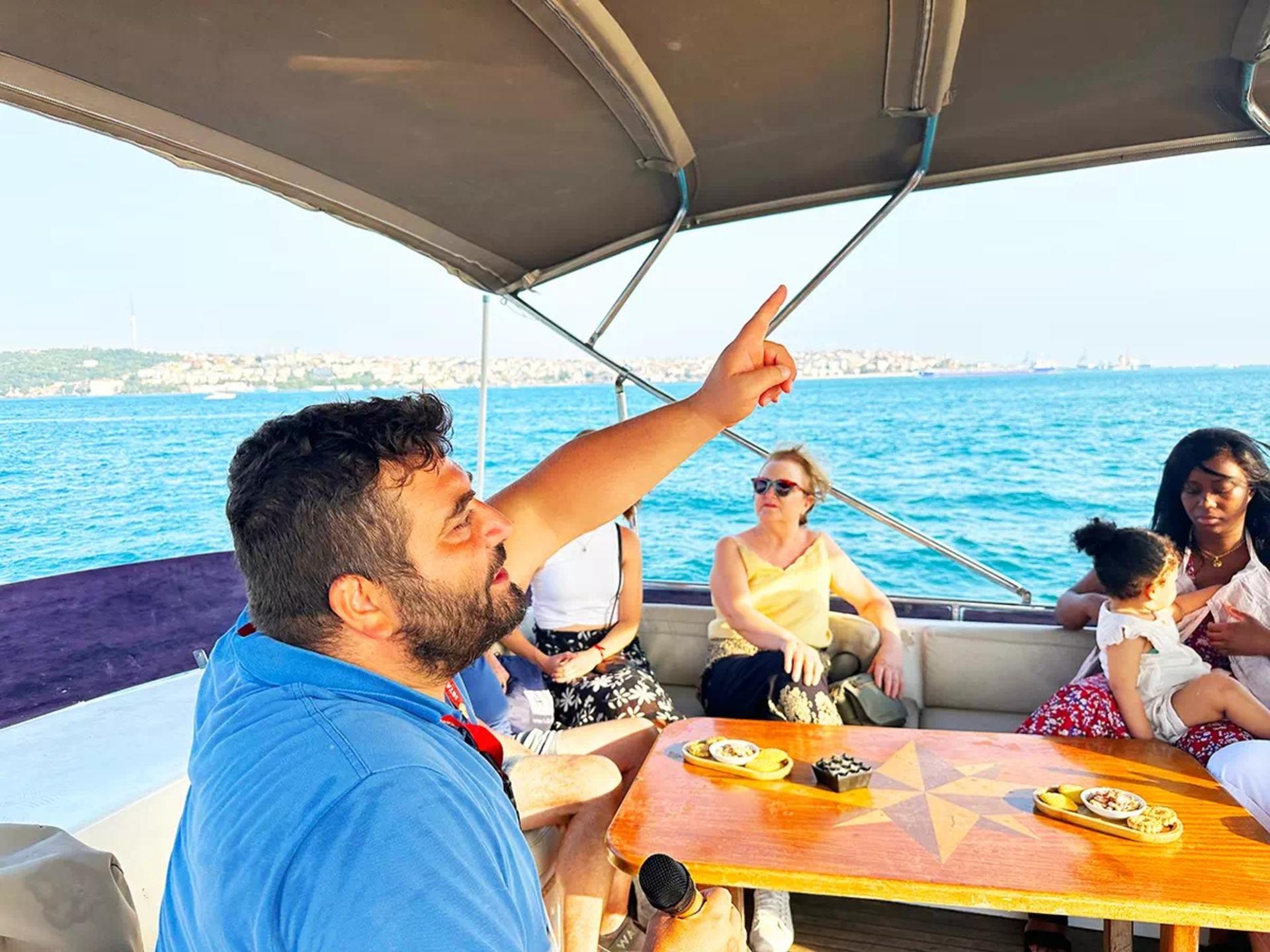 Bosphorus and Golden Horn Sunset Tour in Istanbul - Thumbnail 6