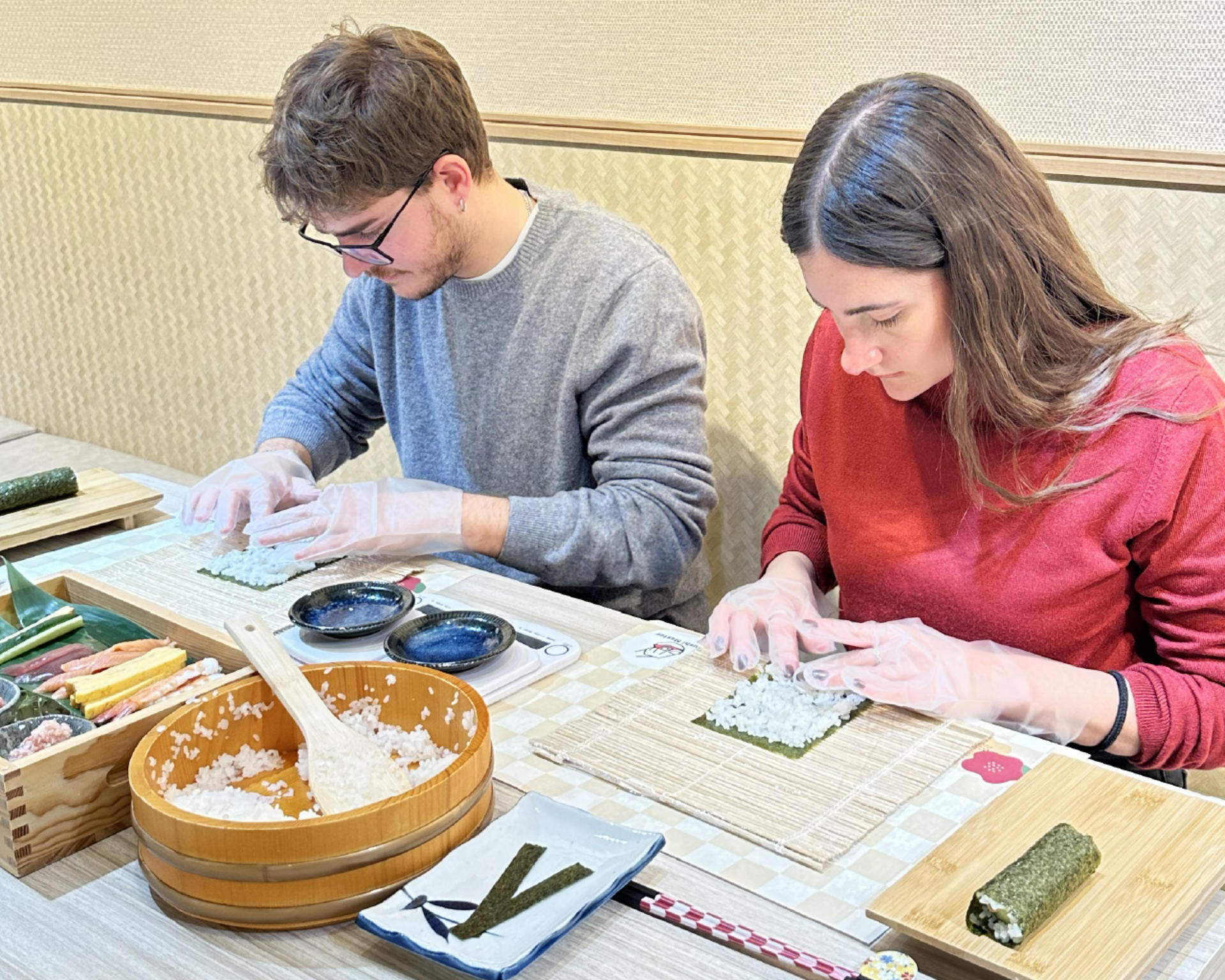 Osaka: Let’s be a Sushi Master in Namba! Same-day bookings welcome! - Thumbnail 11