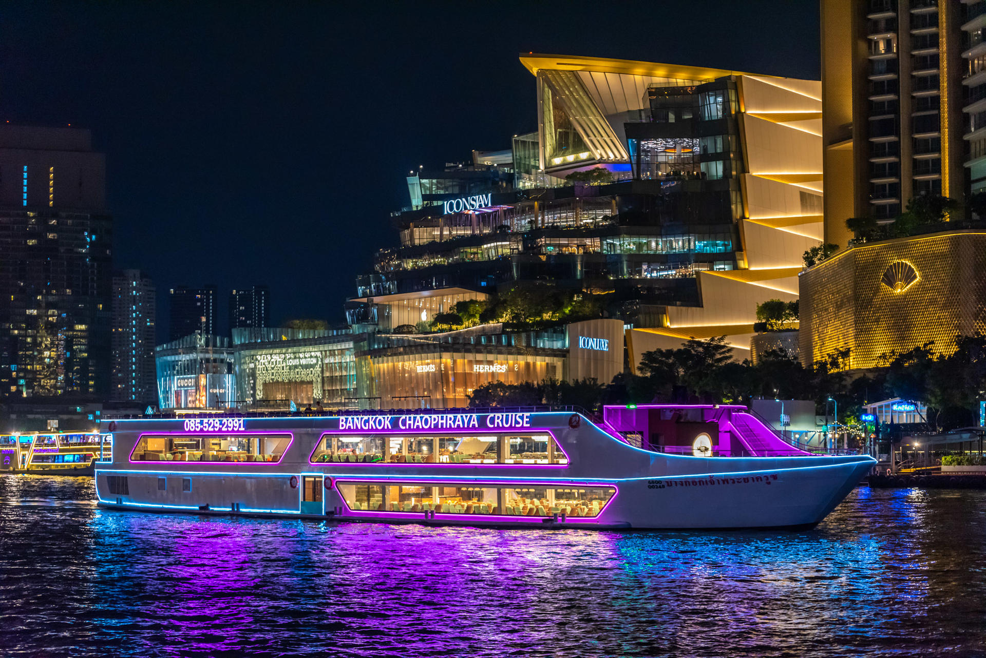 The Newest Luxury 5 Star Bangkok Chaophraya Dinner Cruise - Image 1