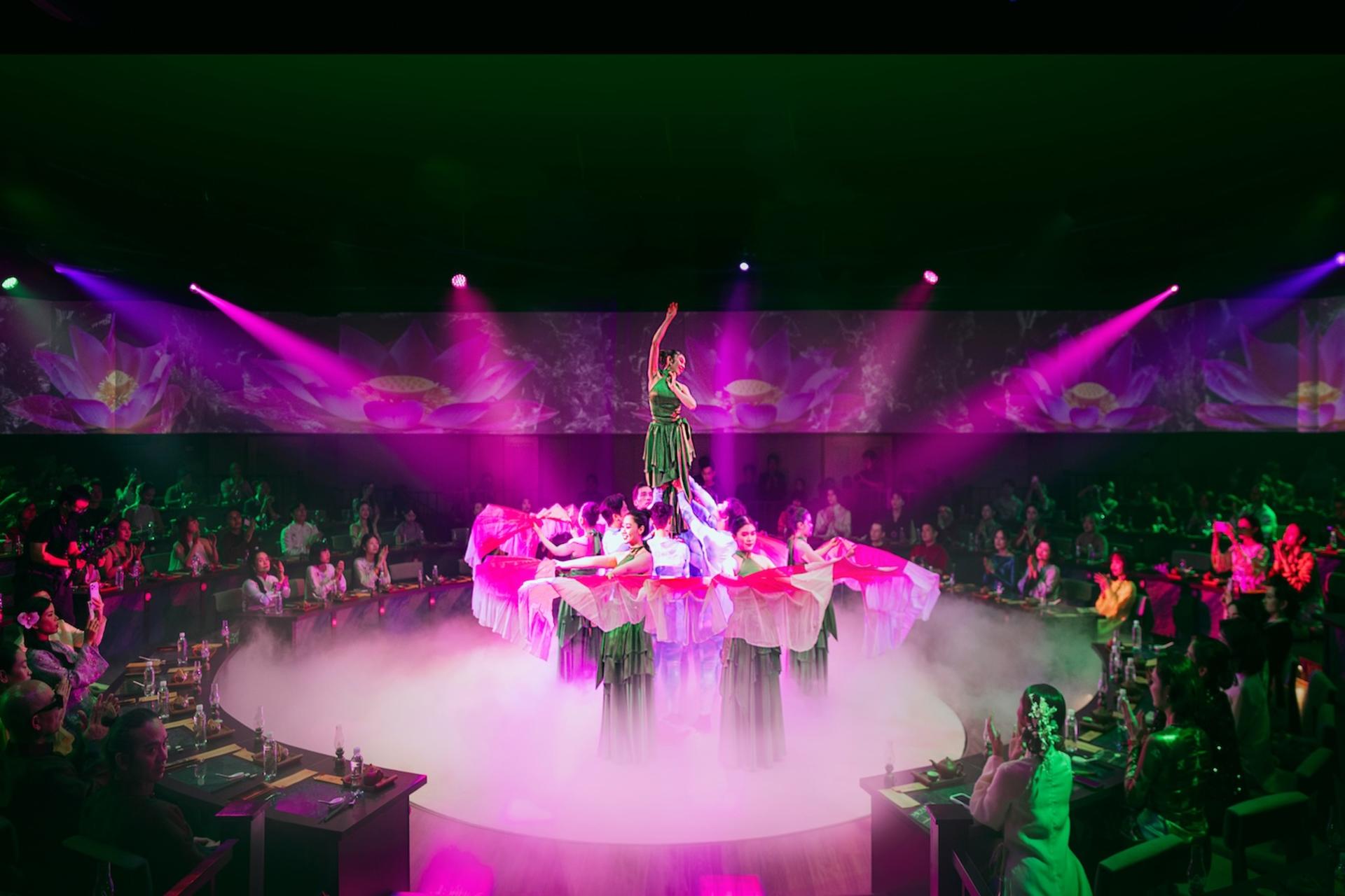 LOALOA Culture & Dining Show in Ho Chi Minh city  - Thumbnail 5