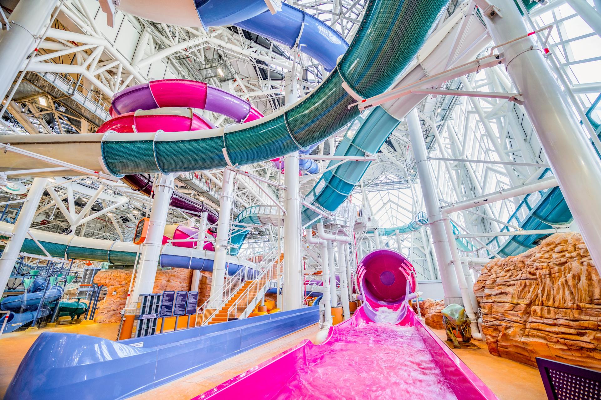 Studio City Water Park in Macau - Thumbnail 13