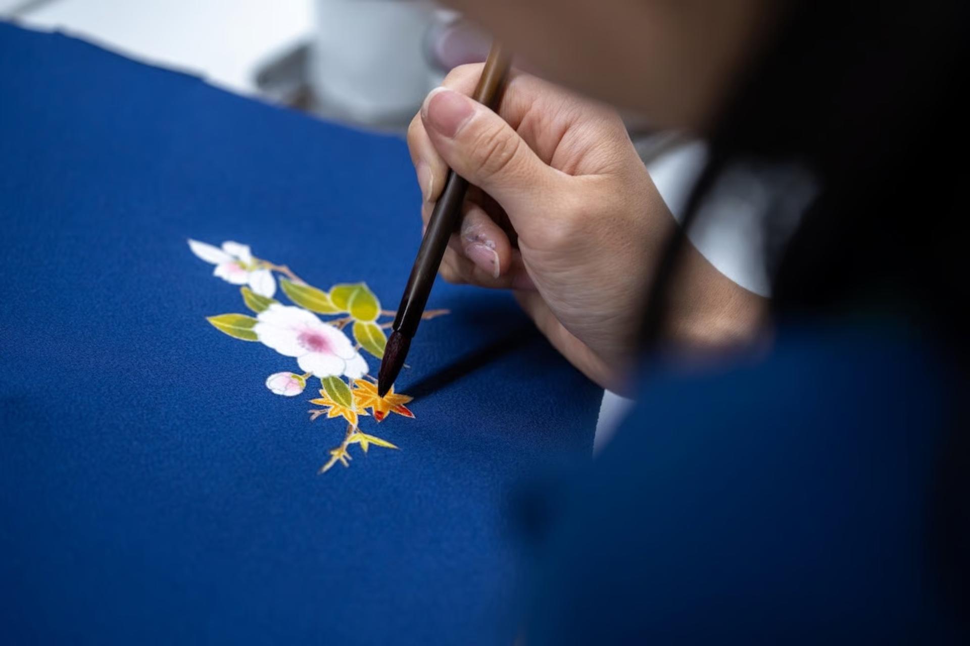 Kyoto Fushimi: Artisan-Led Hand-Painted Kyo-Yuzen Workshop - Thumbnail 13
