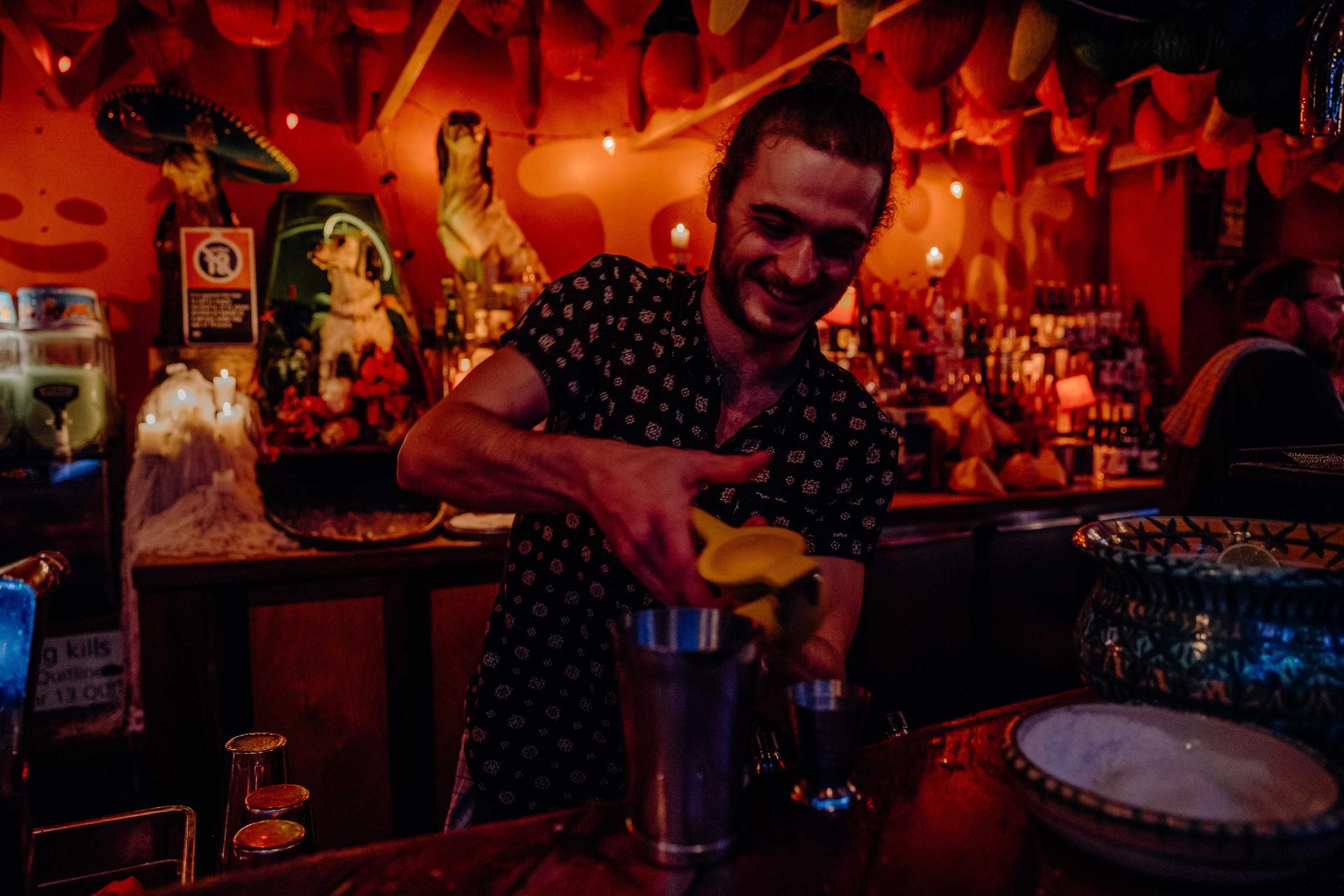 Sydney Secret Bars & Stories Nightlife Tour - Thumbnail 4