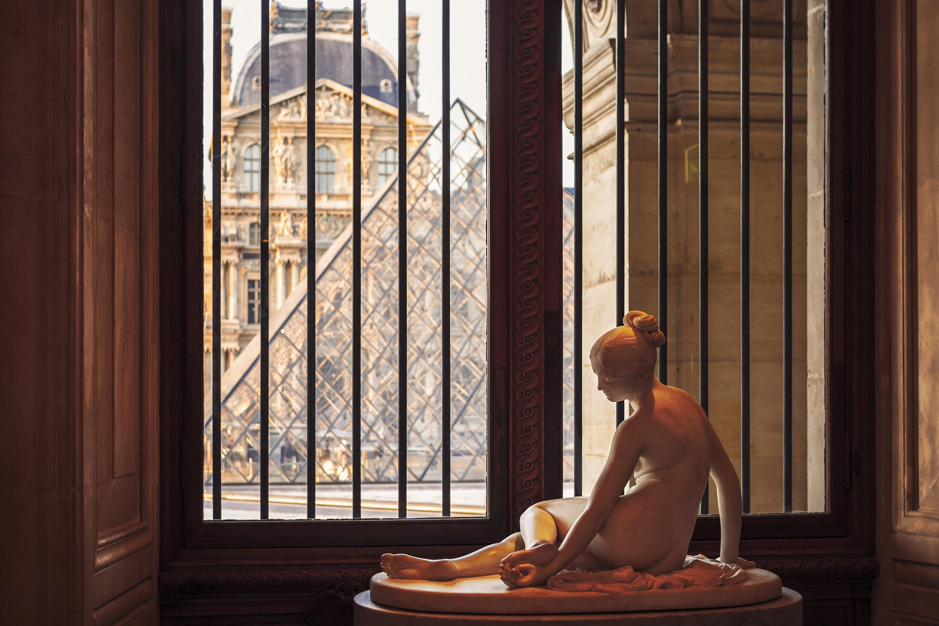 Louvre Museum Tour with Mona Lisa Visit - Thumbnail 3